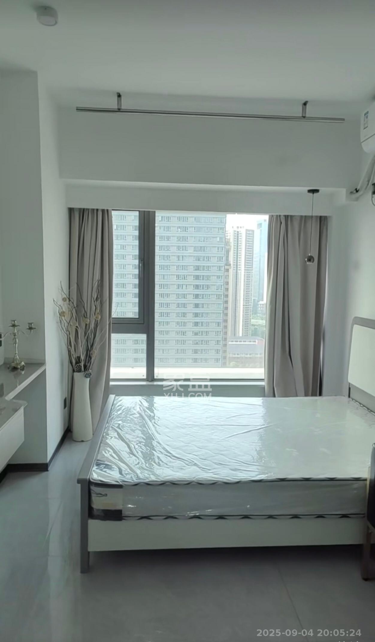 保利天禧EF区 1室1厅1卫 1700.0元/月 保利天禧EF区 1室1厅1卫 1700.0元/月室内图