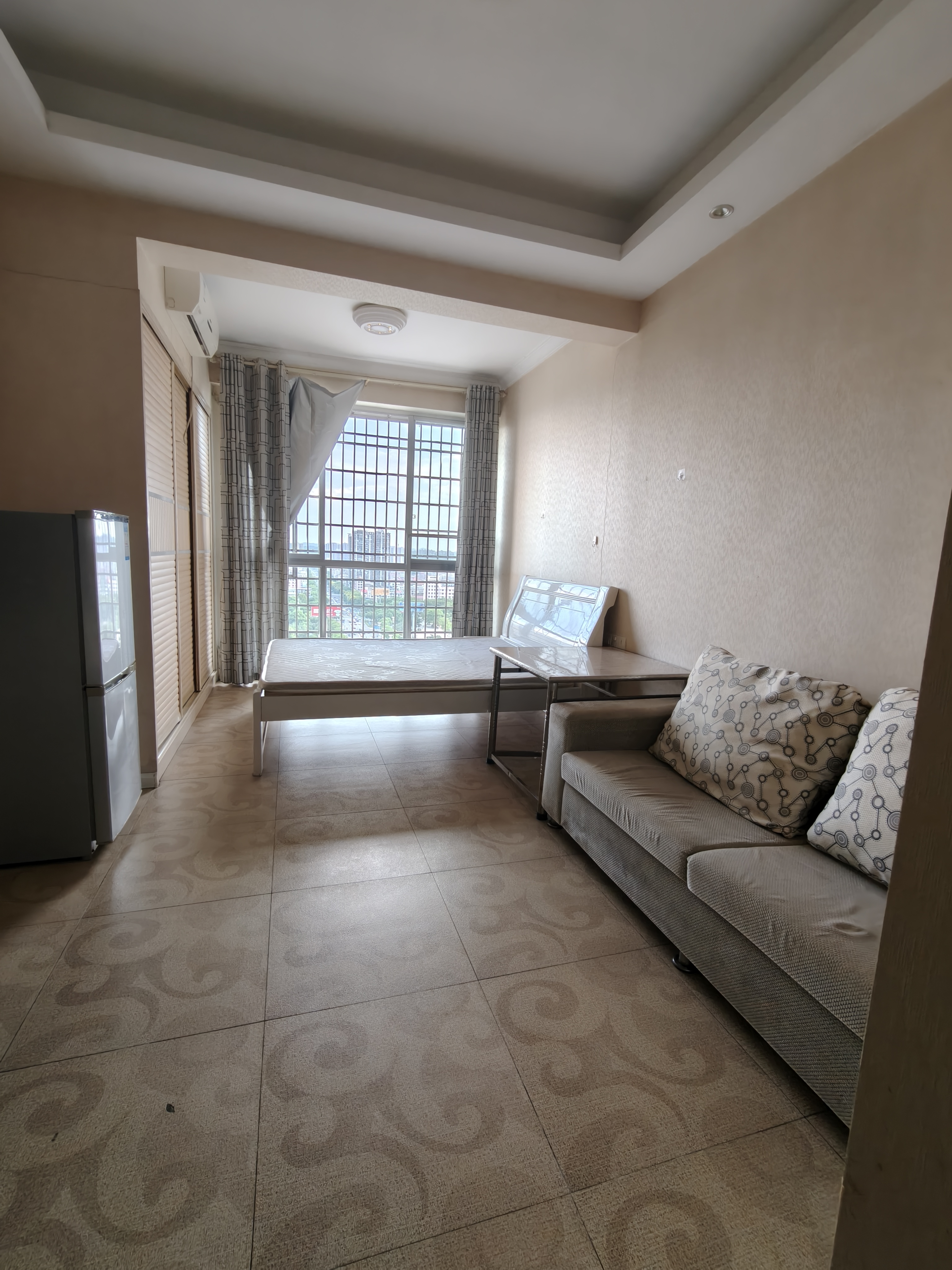 五洲富隆中心 1室0厅0卫 900.0元/月 五洲富隆中心 1室0厅0卫 900.0元/月室内图