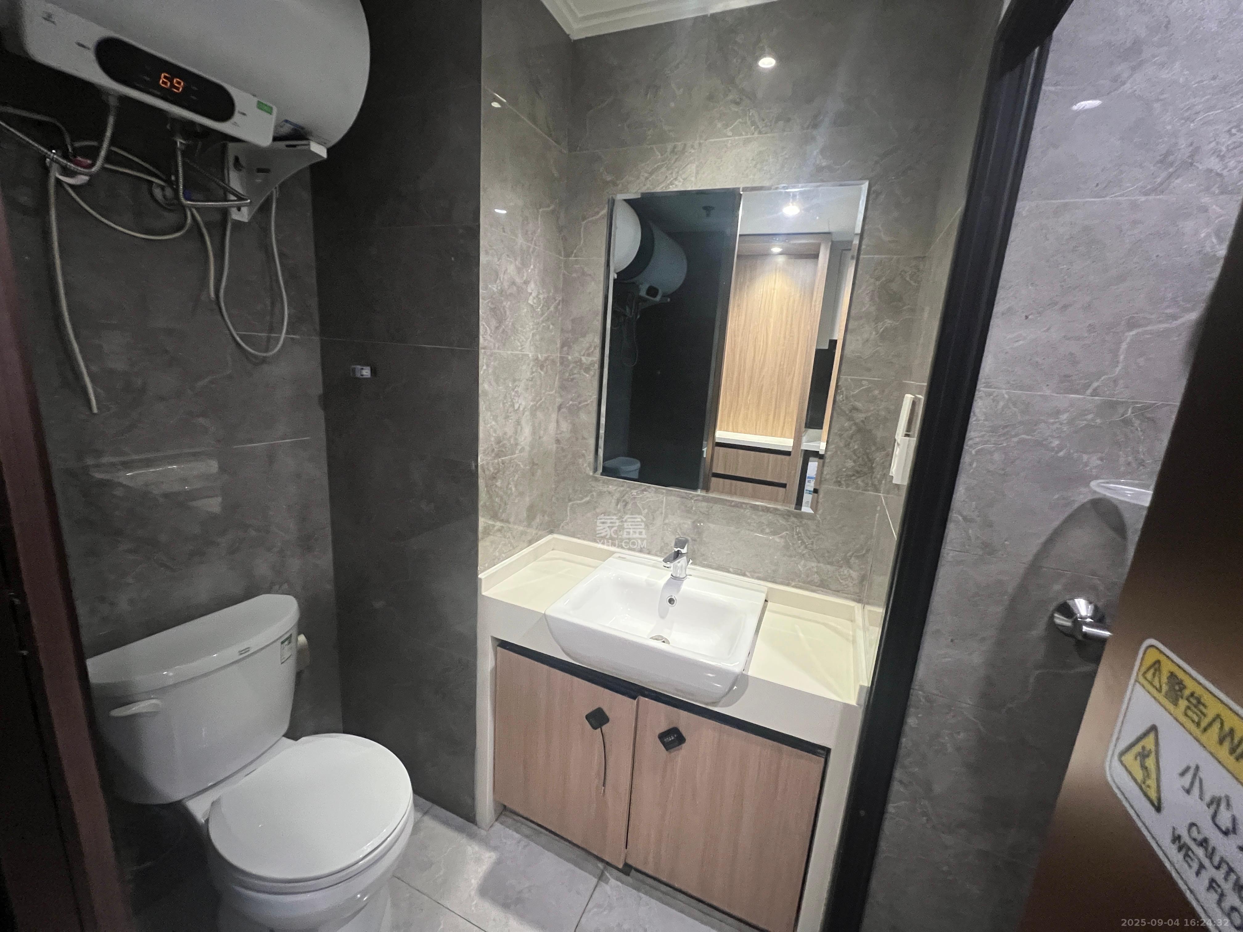 华远华时代 1室1厅1卫 2600.0元/月 华远华时代 1室1厅1卫 2600.0元/月室内图