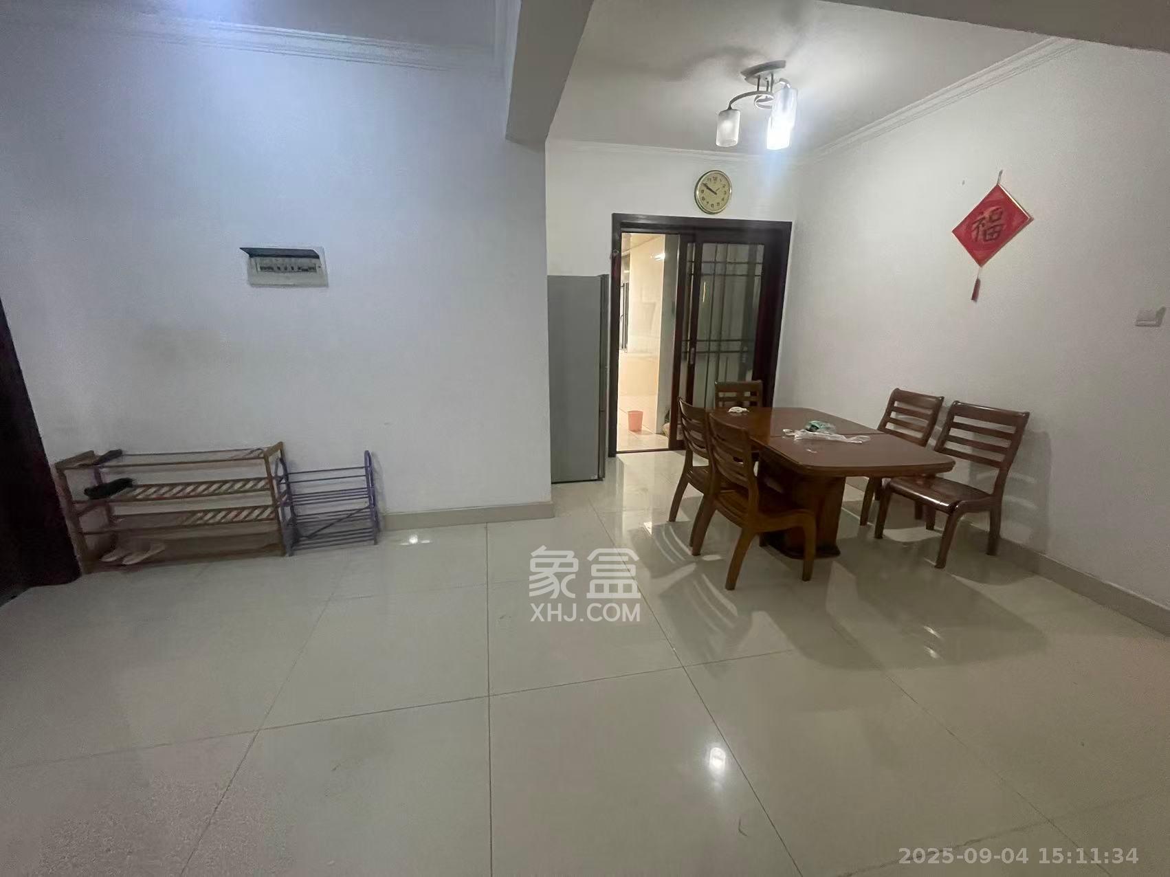 湖南宾馆  4室2厅2卫    4500.0元/月 湖南宾馆  4室2厅2卫    4500.0元/月室内图