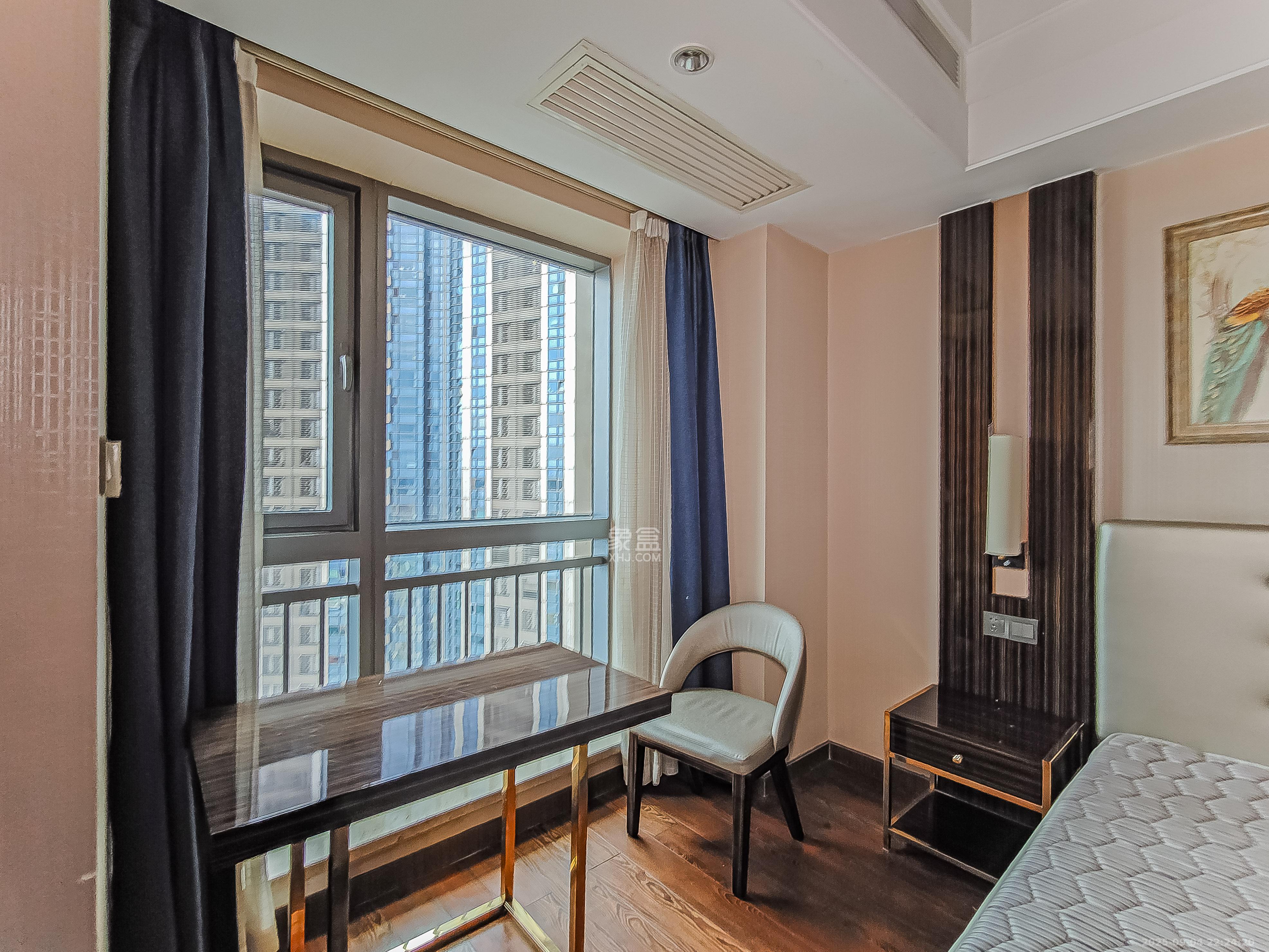 华远国际公寓  1室1厅1卫    90.0万 华远国际公寓  1室1厅1卫    90.0万阳台