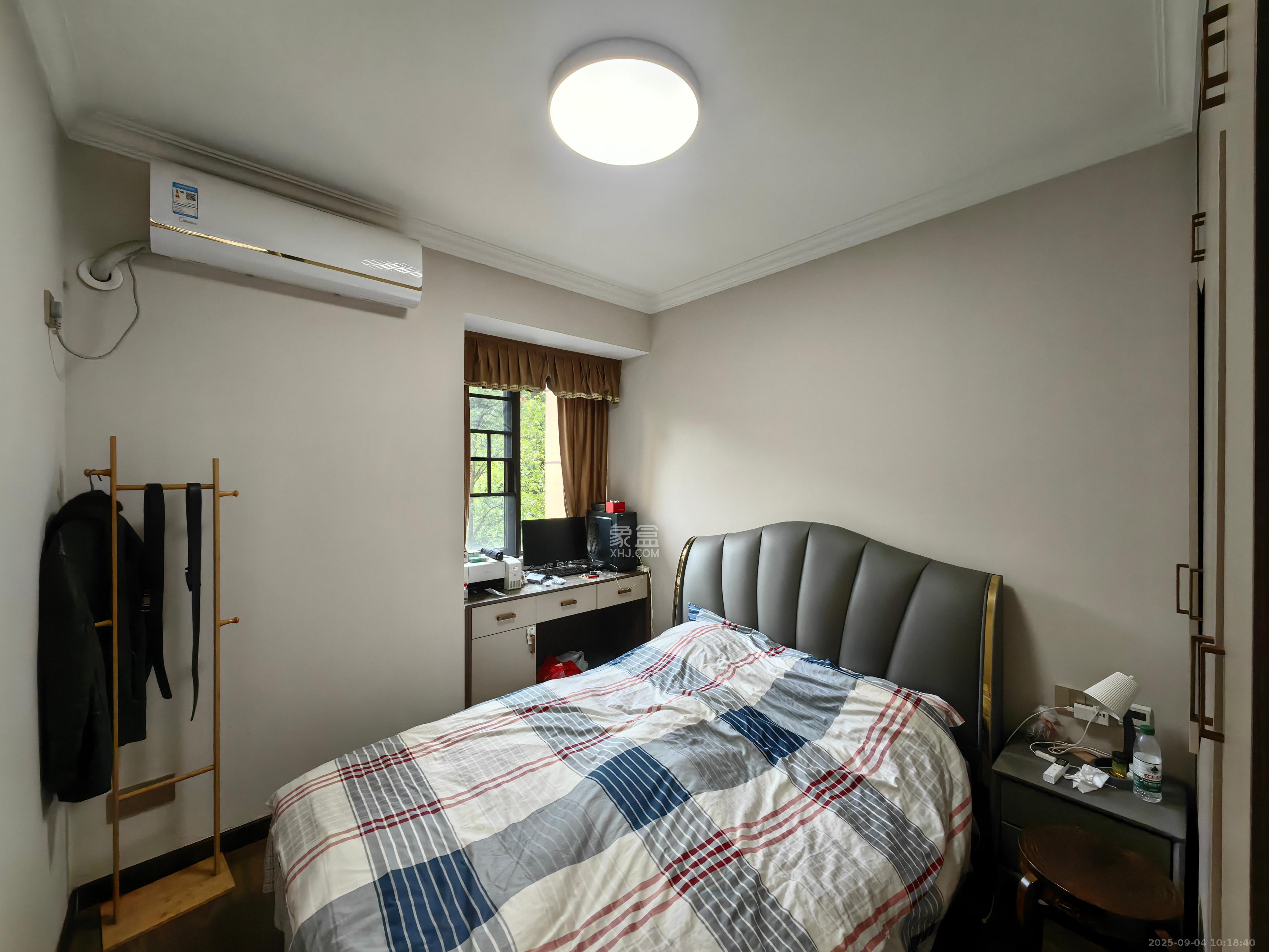 保利城（中航城国际社区、郡原美村）  4室2厅2卫   3500.00元/月室内图