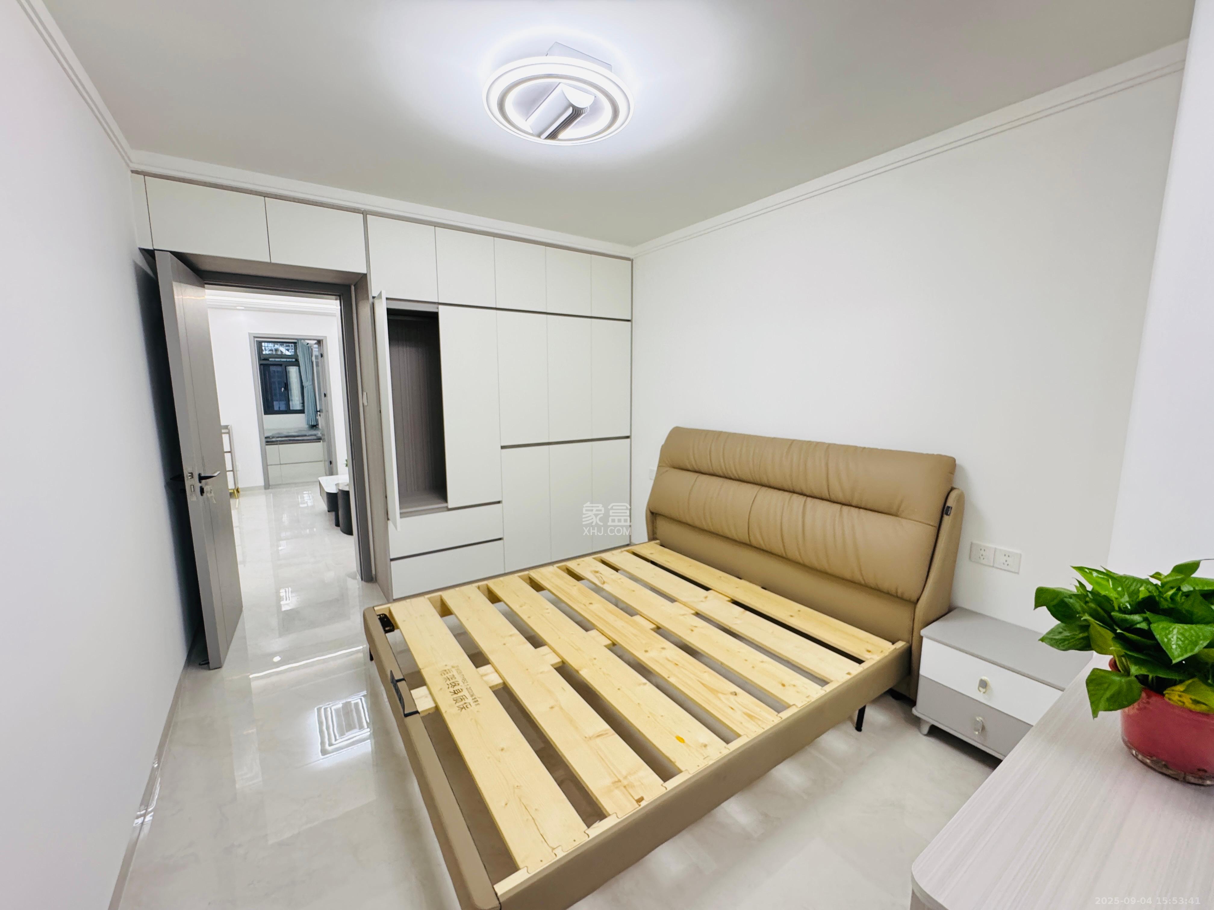 西湖新村  2室1厅1卫    3280.0元/月室内图