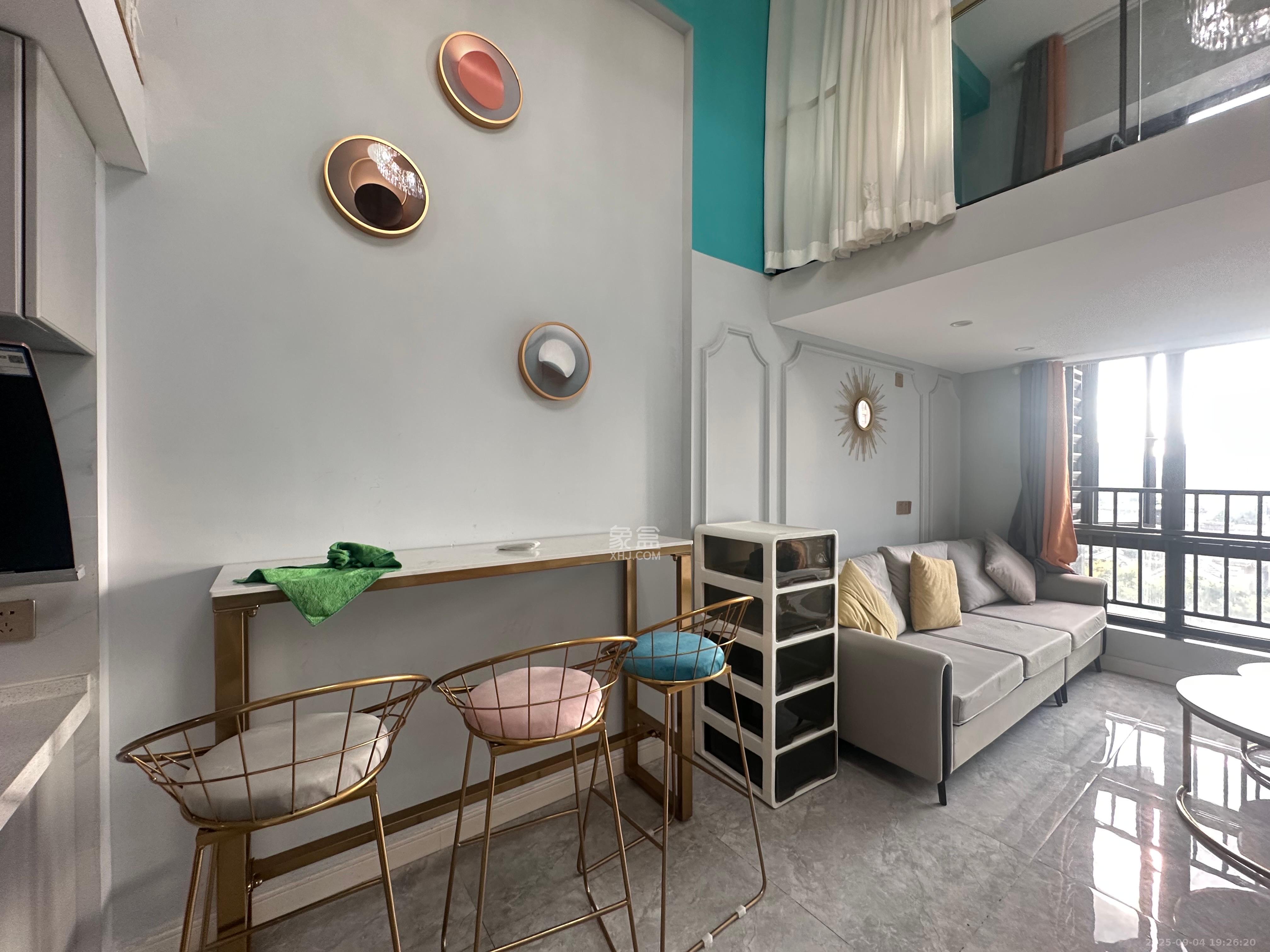 藏珑湖上公馆 1室1厅1卫 2500.0元/月 藏珑湖上公馆 1室1厅1卫 2500.0元/月室内图