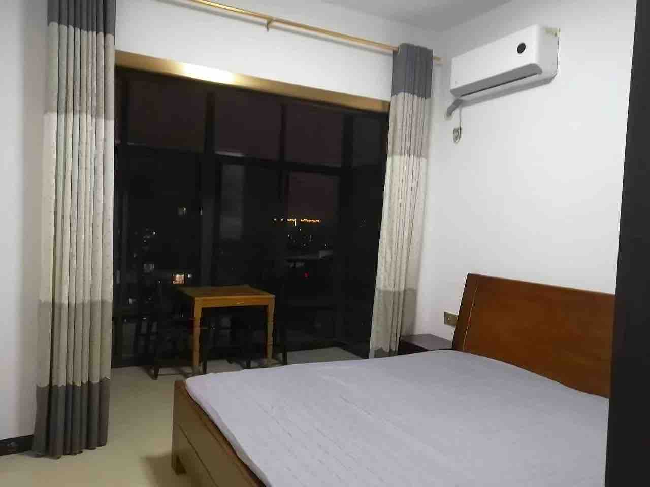 先锋银座  1室0厅0卫    1900.0元/月 先锋银座  1室0厅0卫    1900.0元/月室内图