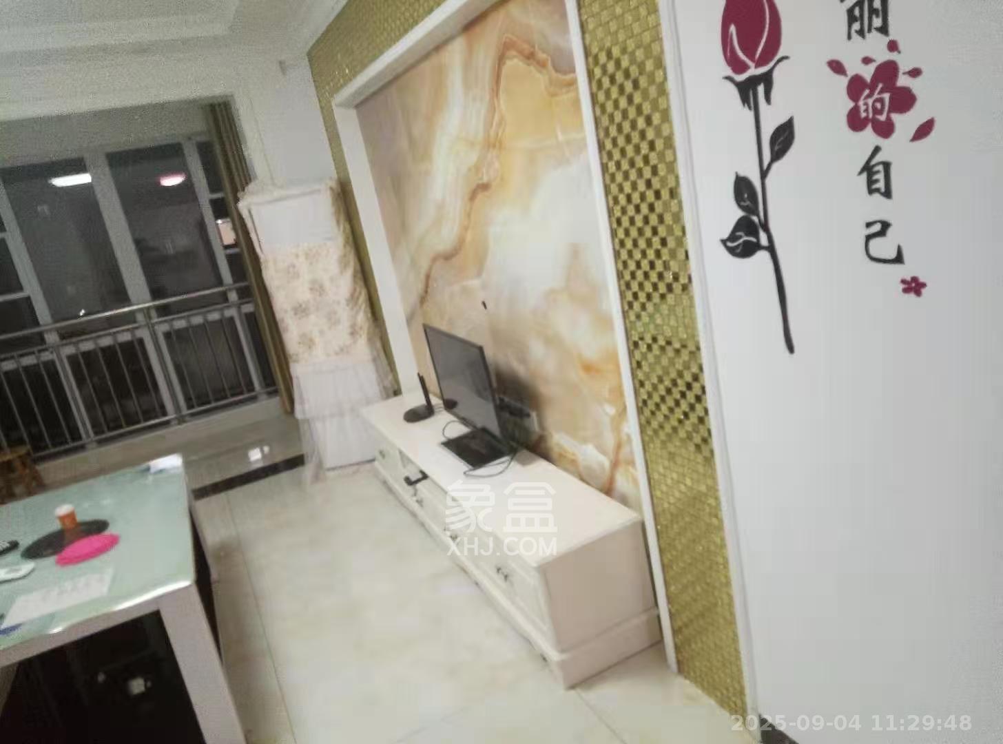 丽发新城  2室2厅1卫    1800.0元/月