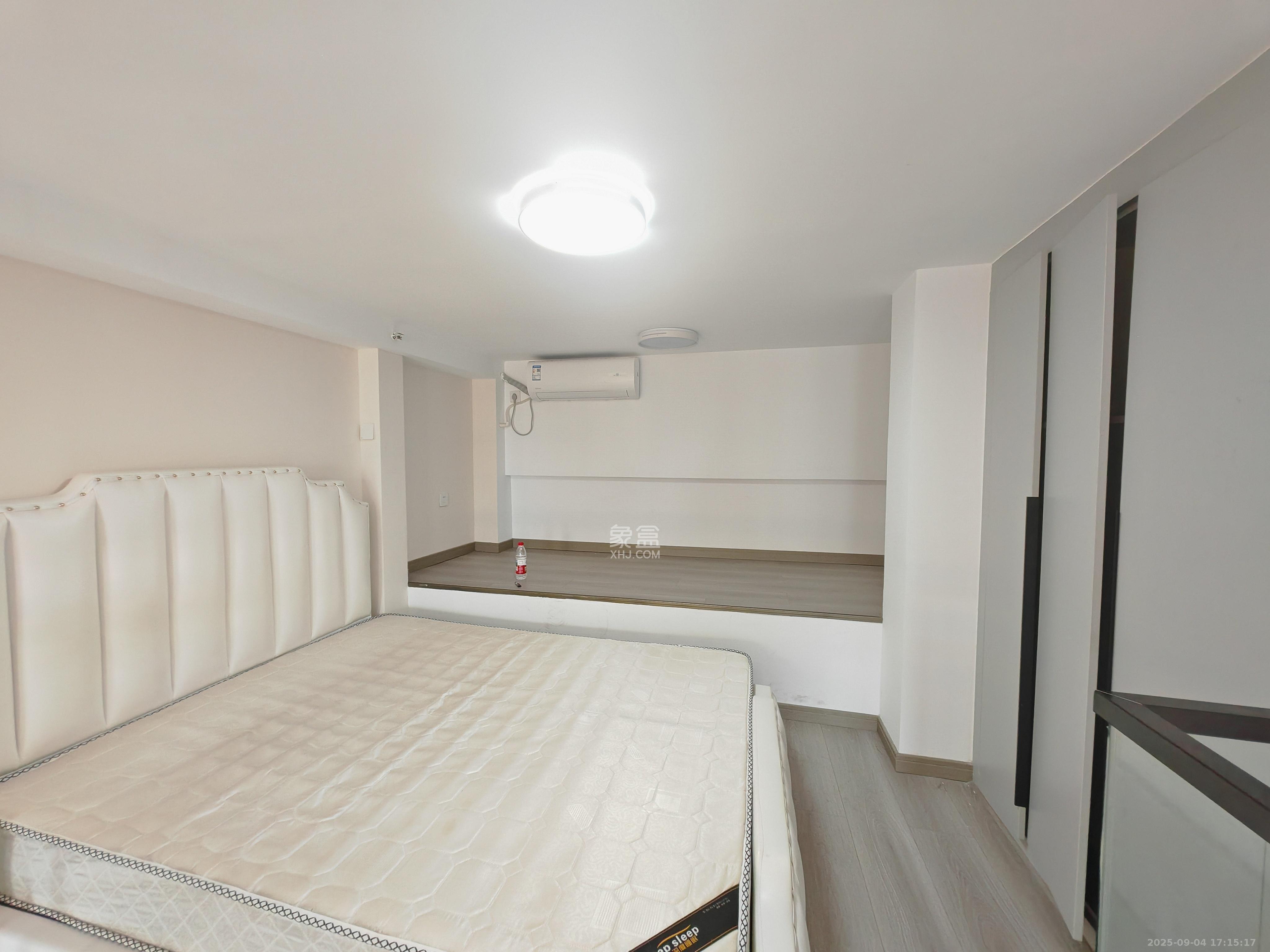 卓越中寰 1室1厅1卫 2200.0元/月 卓越中寰 1室1厅1卫 2200.0元/月室内图