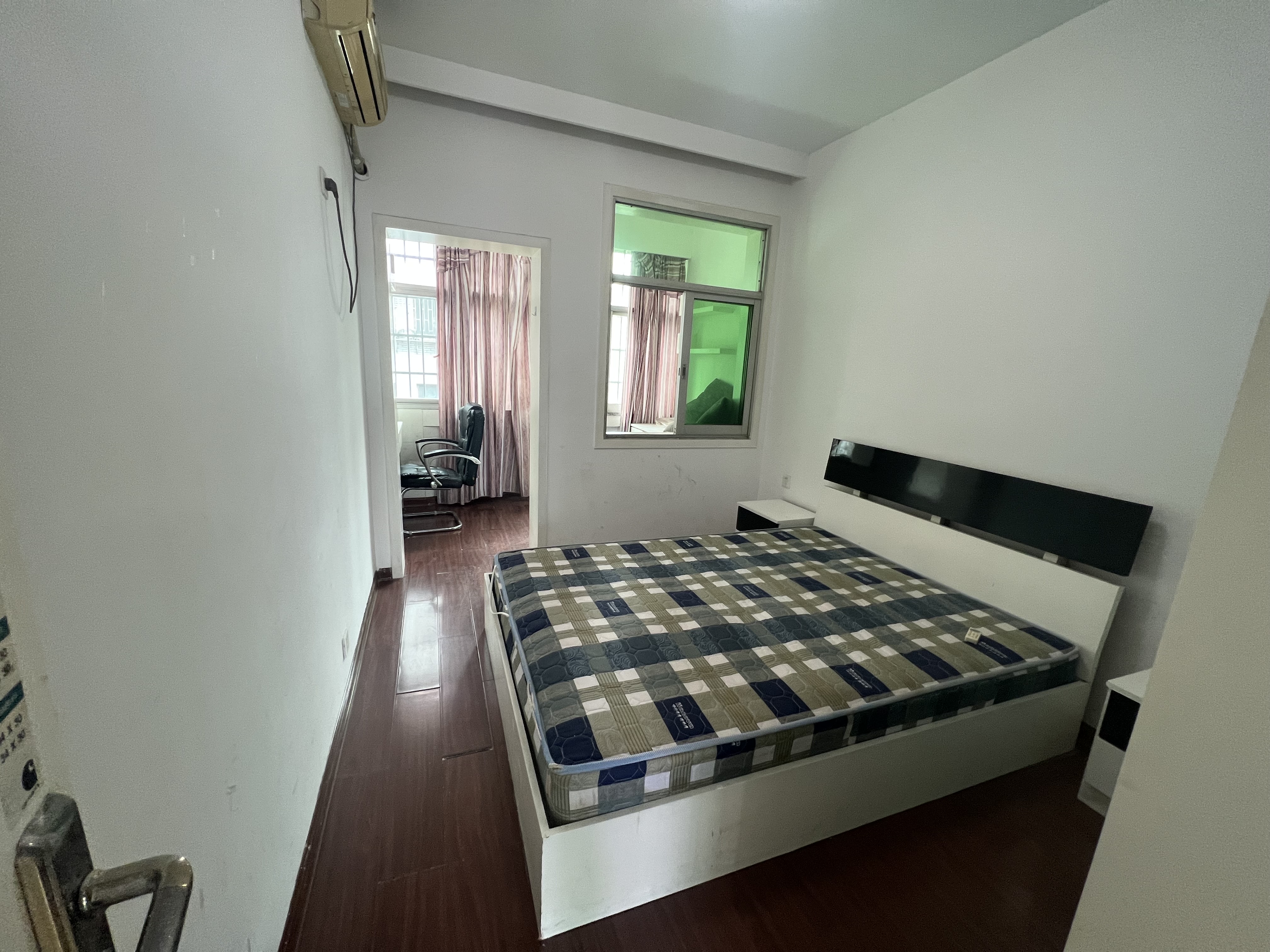 金雁大厦 1室0厅0卫 1100.0元/月 金雁大厦 1室0厅0卫 1100.0元/月室内图