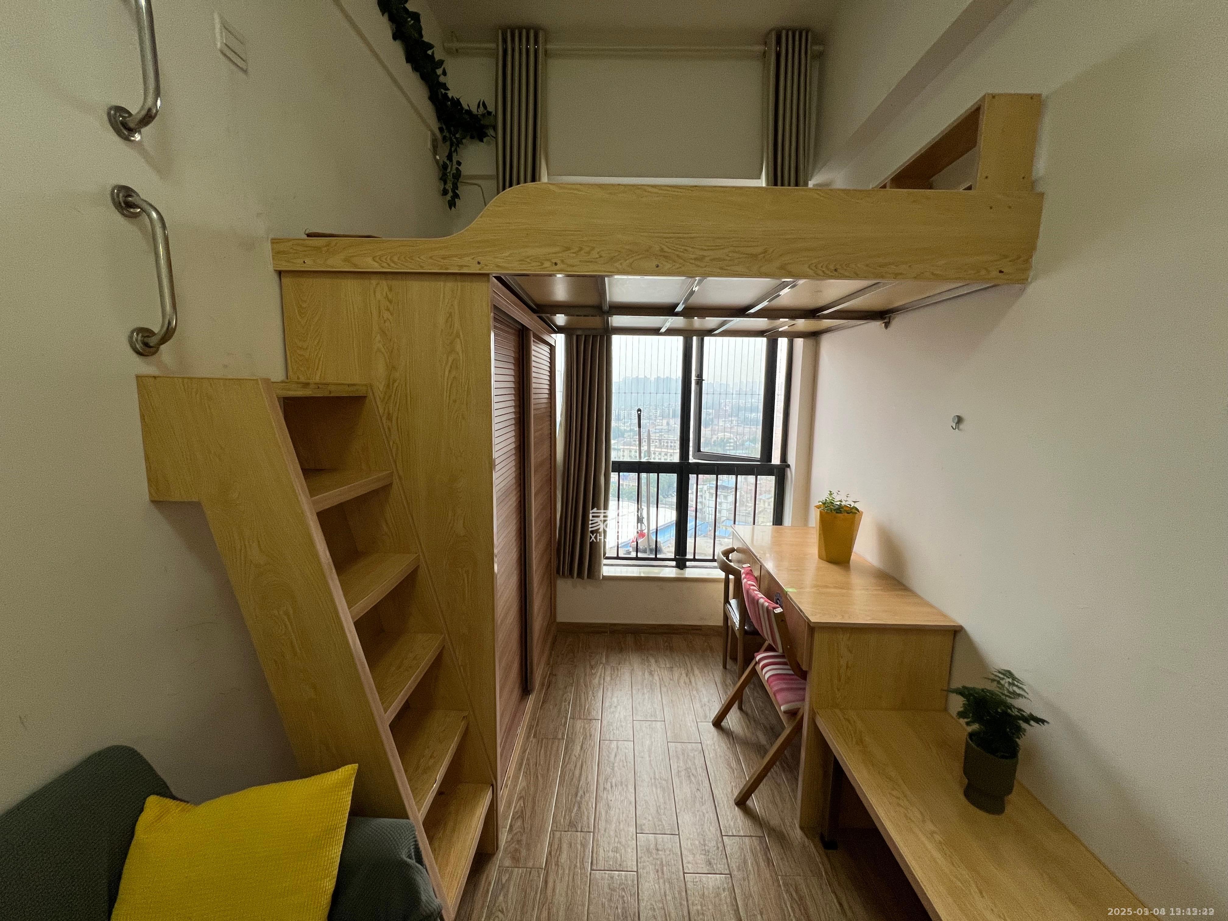 叠彩兰亭  1室1厅1卫    1200.0元/月室内图1