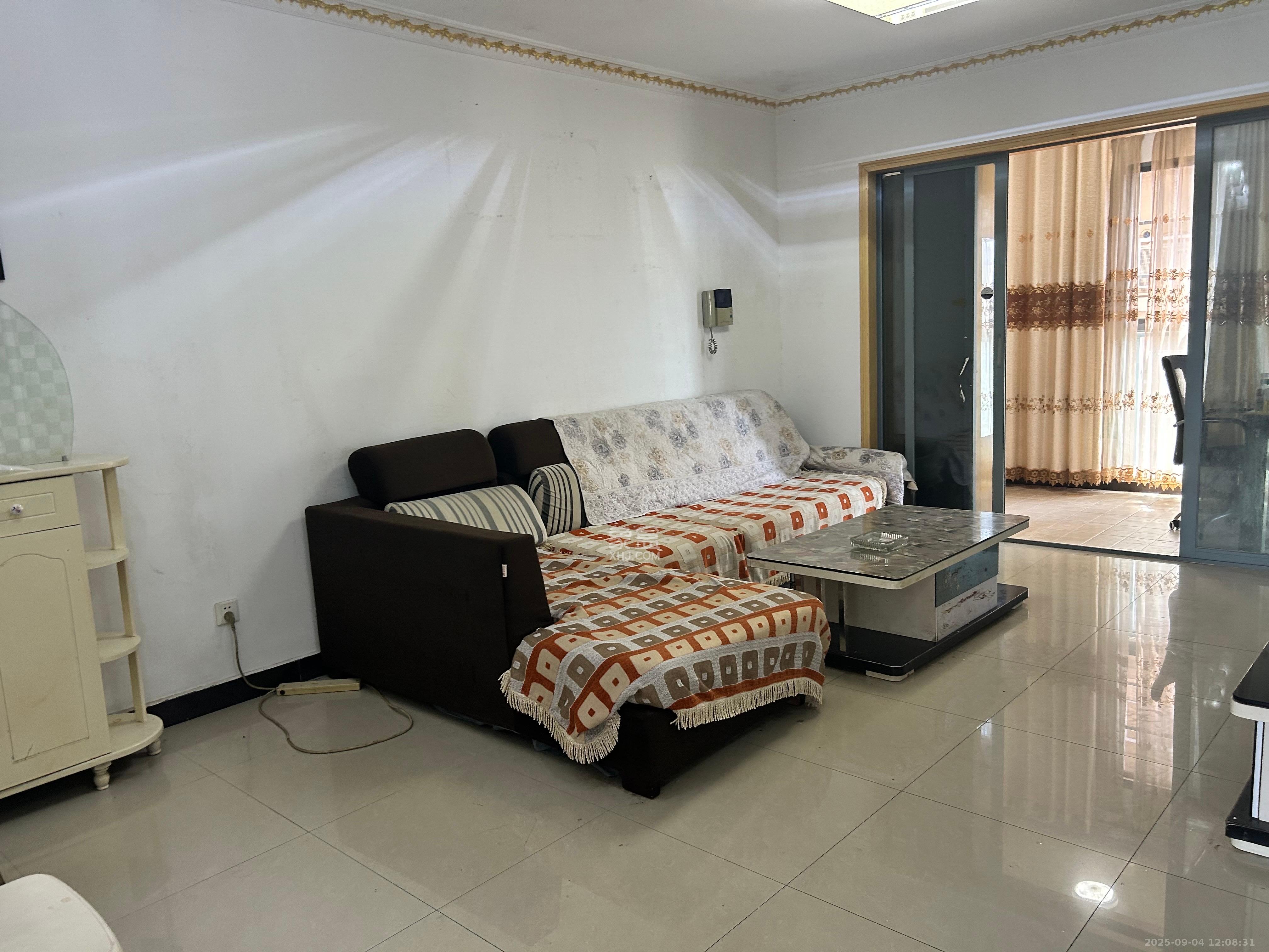 雄新水印廊桥(雄新华府) 2室2厅1卫 1600.0元/月 雄新水印廊桥(雄新华府) 2室2厅1卫 1600.0元/月室内图