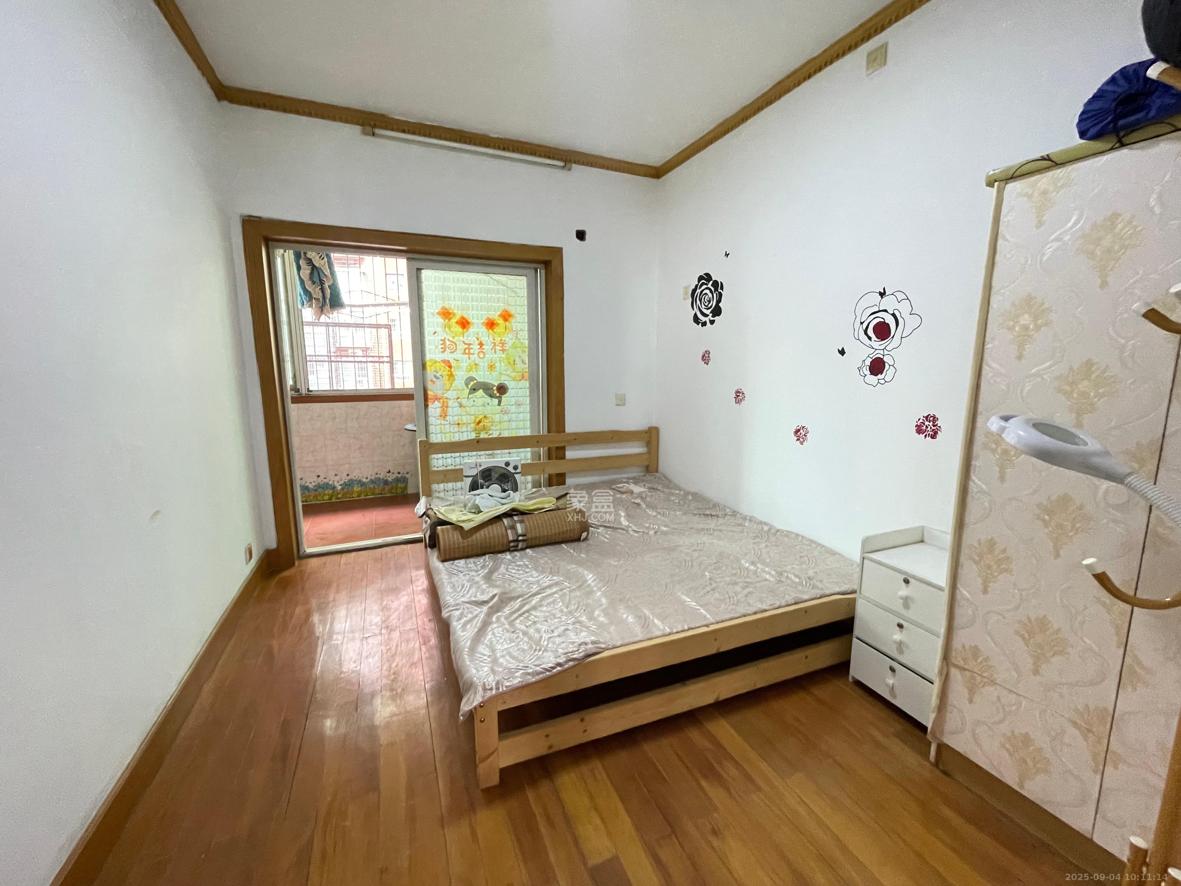 地质家园一、二期（地泰人民公馆）  3室2厅1卫    3000.0元/月室内图