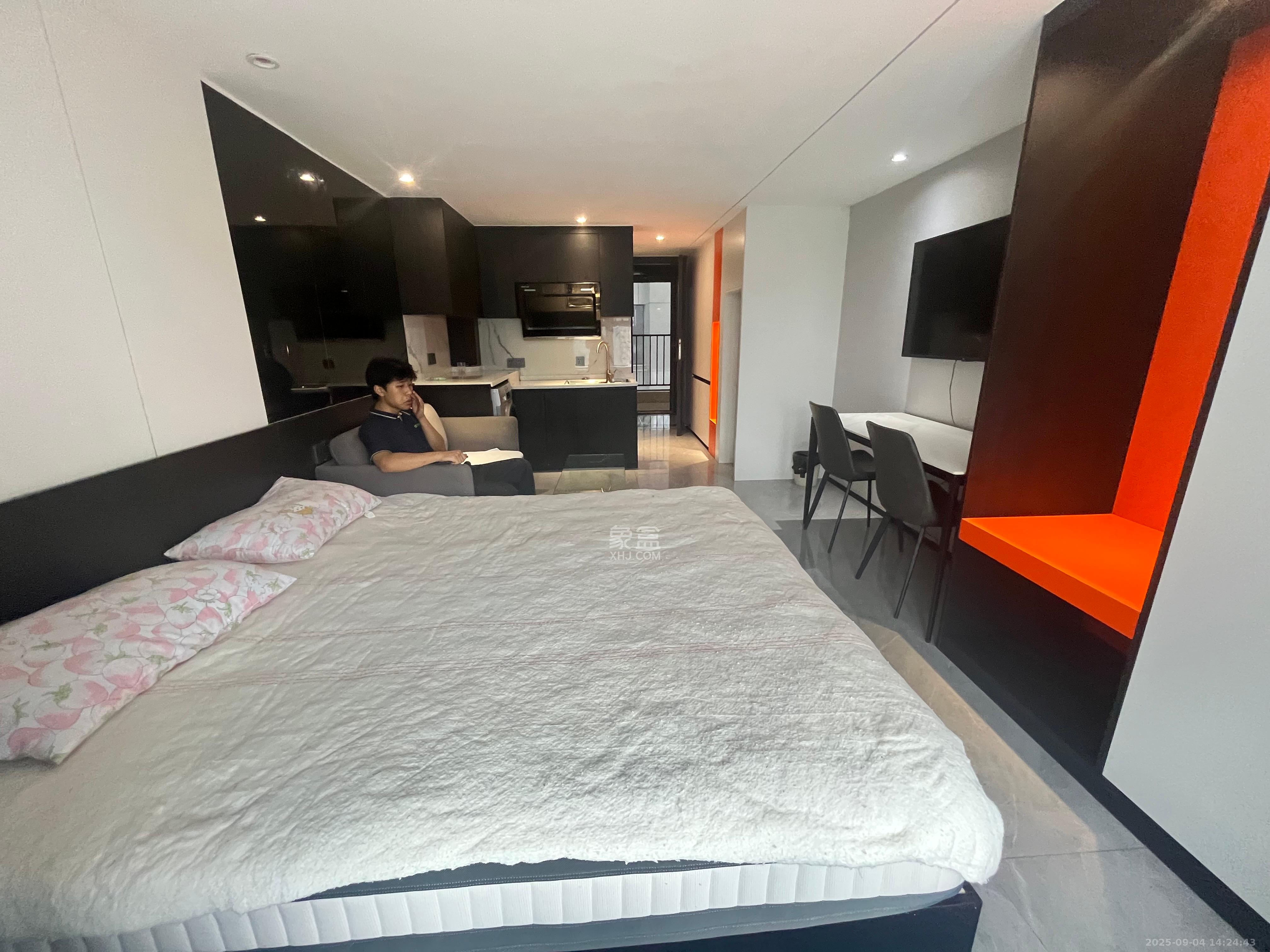 龙湖新壹城 1室1厅1卫 1600.0元/月 龙湖新壹城 1室1厅1卫 1600.0元/月室内图