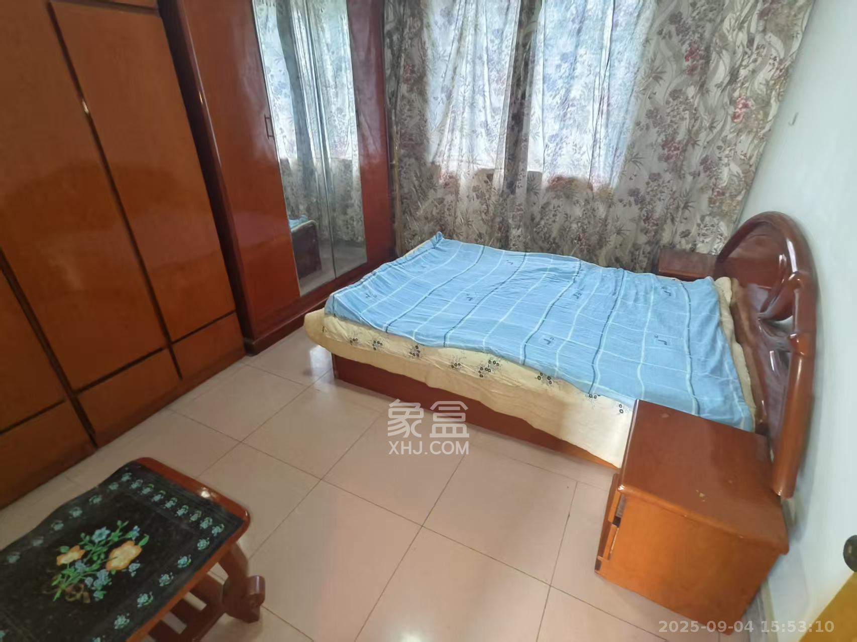 湖工家园 2室1厅1卫 1200.0元/月 湖工家园 2室1厅1卫 1200.0元/月室内图