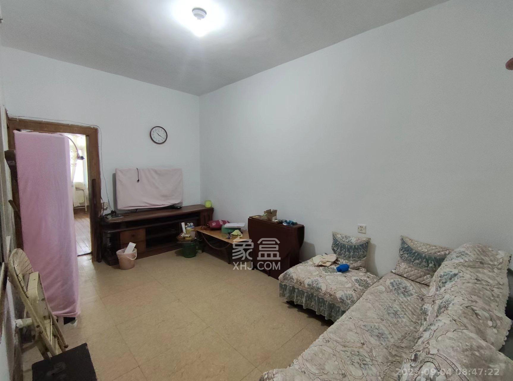 湖橡宿舍/湖橡小区 2室1厅1卫 1300.0元/月 湖橡宿舍/湖橡小区 2室1厅1卫 1300.0元/月室内图