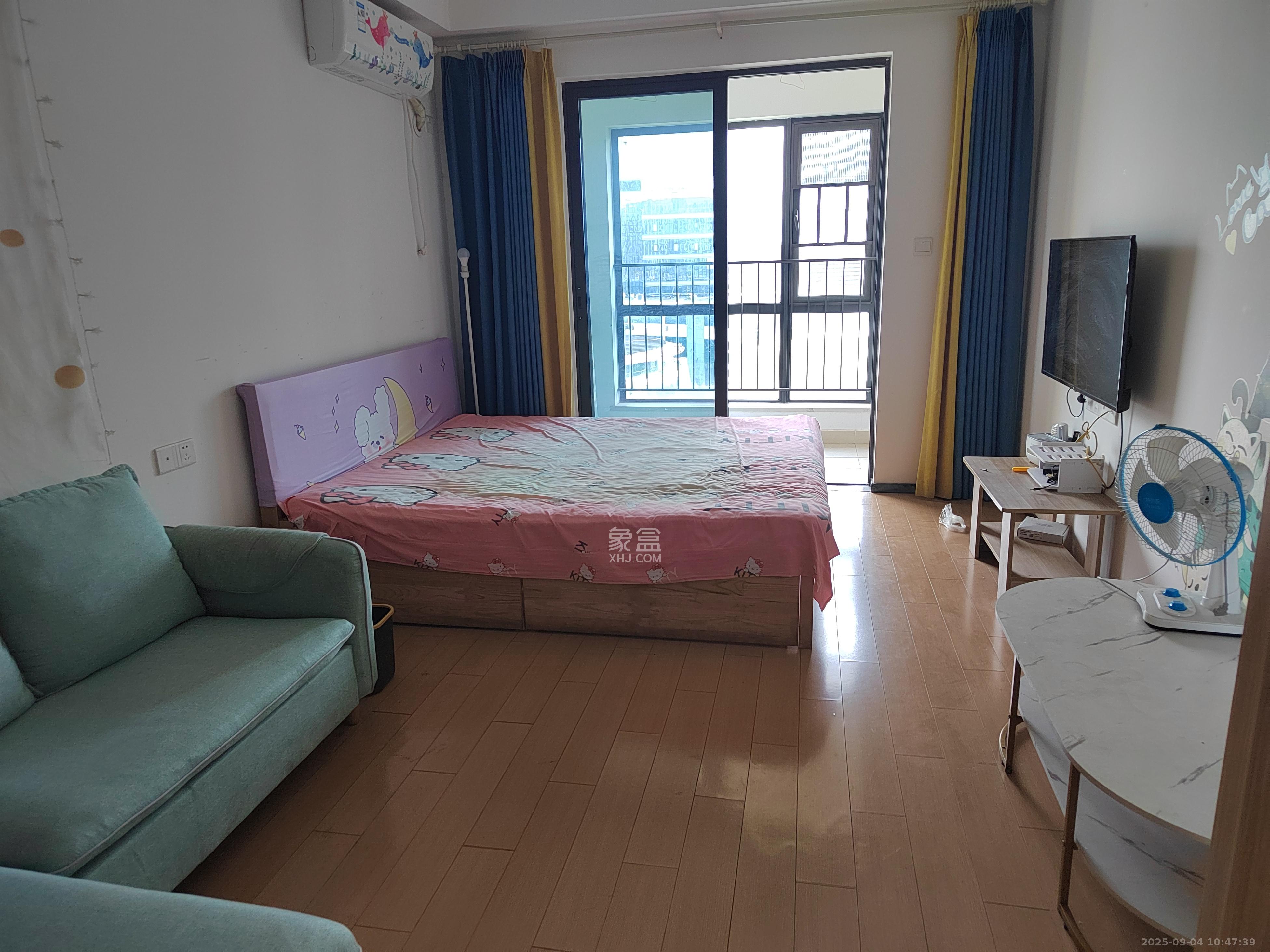 中海新城熙岸（中信新城五期）  1室1厅1卫    1000.0元/月室内图