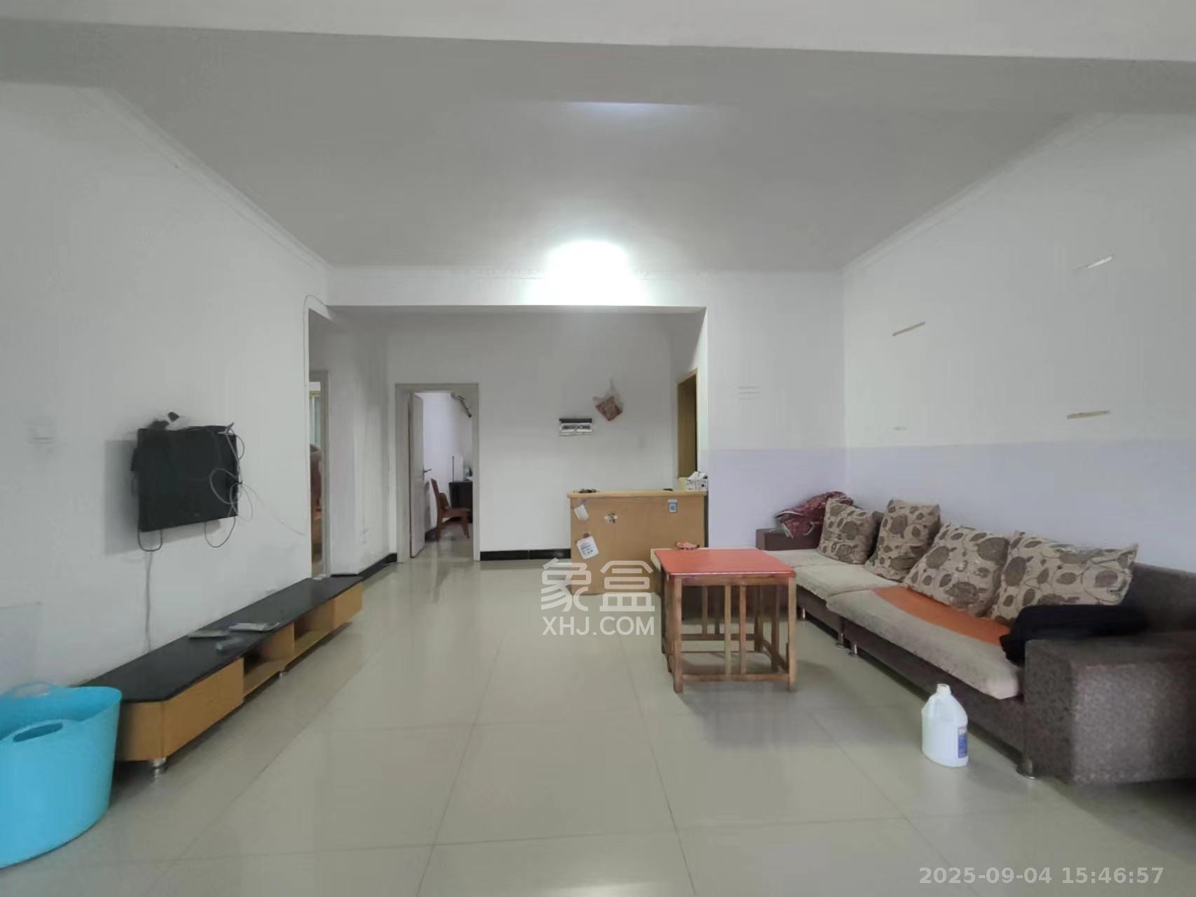 湘绣城  3室2厅1卫    1500.0元/月室内图