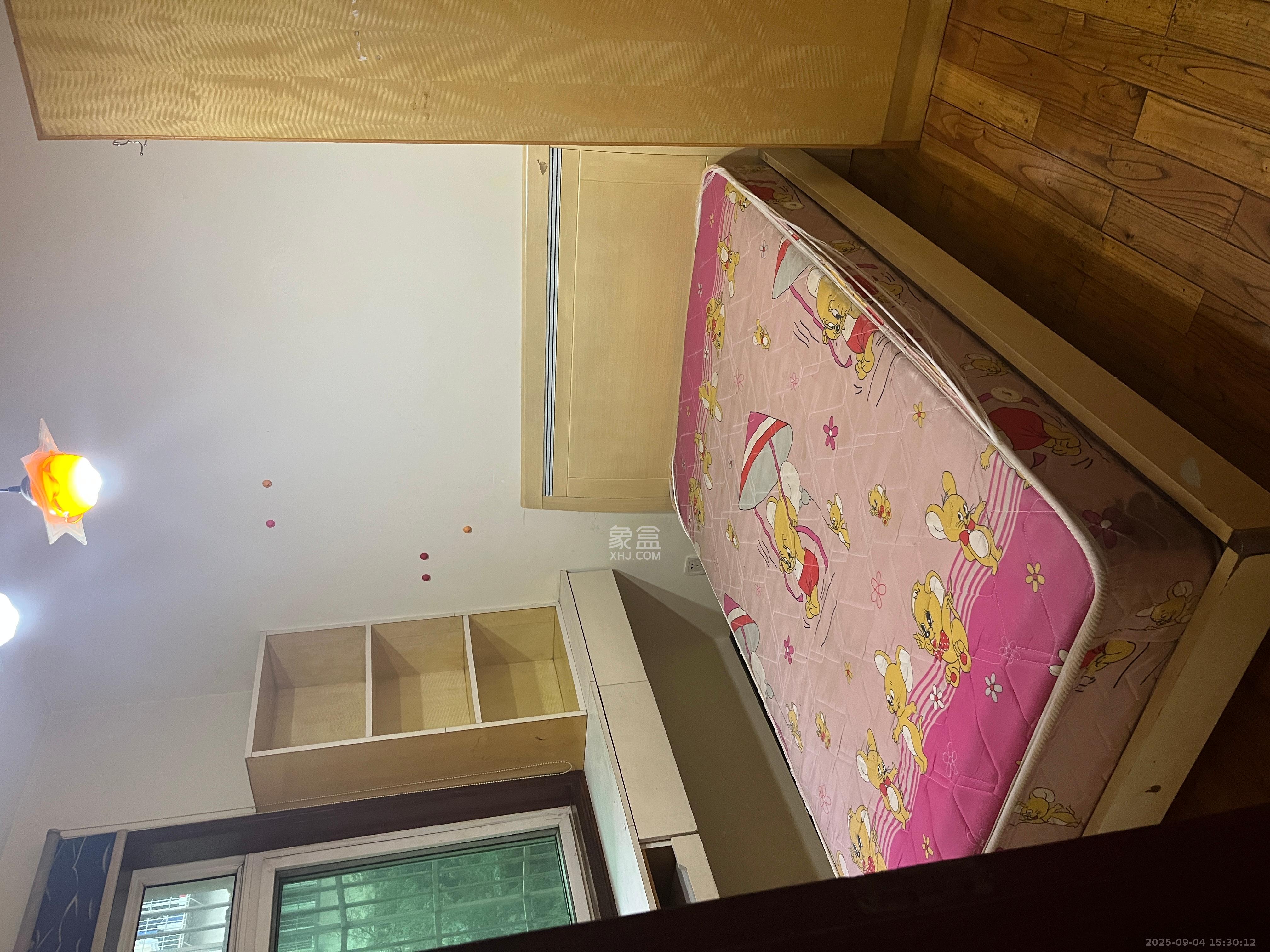 欣安小区 3室2厅1卫 1600.0元/月 欣安小区 3室2厅1卫 1600.0元/月室内图