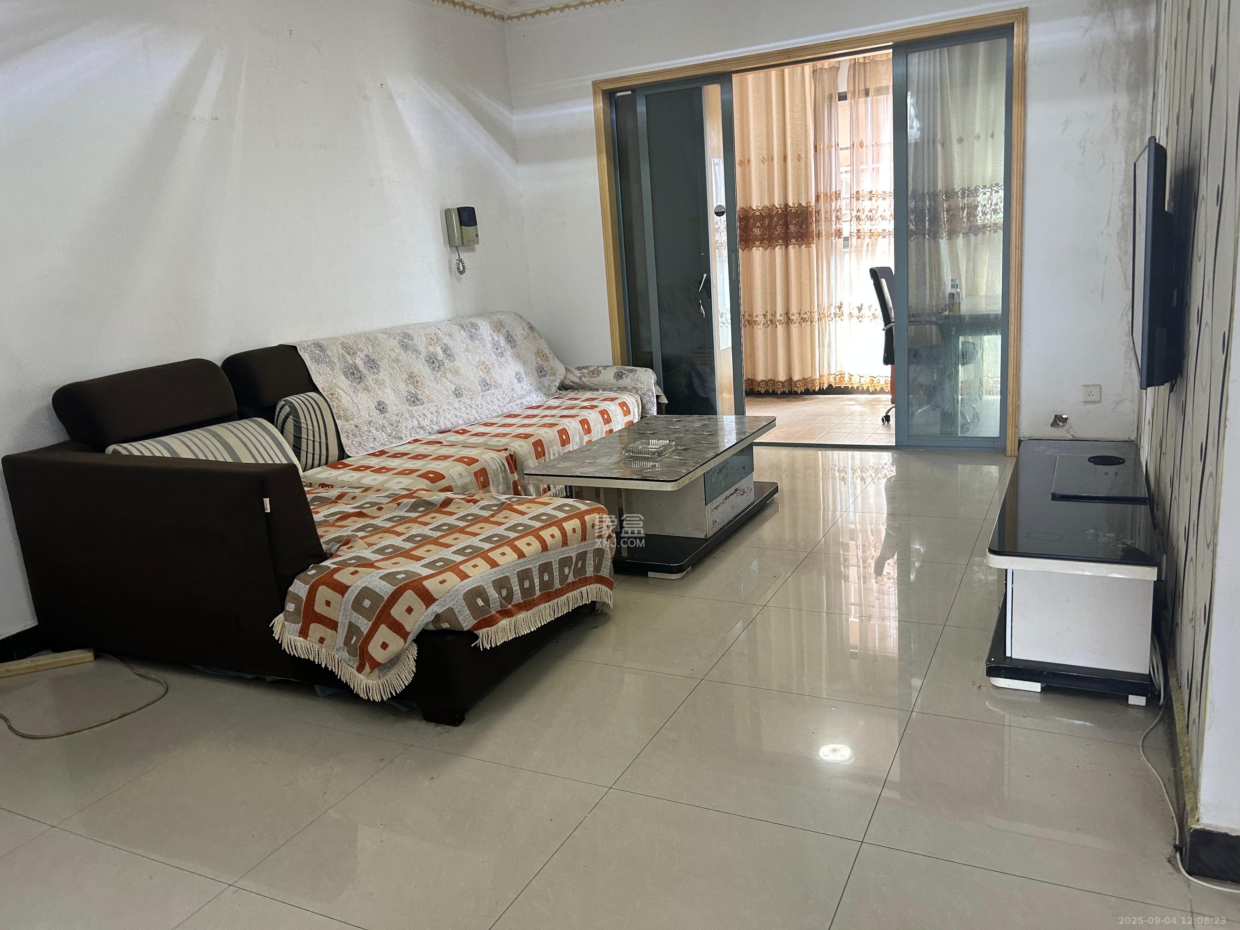 雄新水印廊桥(雄新华府) 2室2厅1卫 1600.0元/月 雄新水印廊桥(雄新华府) 2室2厅1卫 1600.0元/月室内图