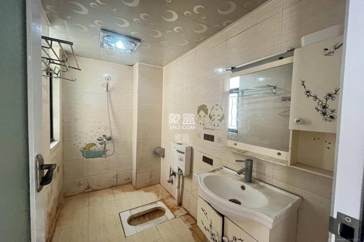 高鑫麓城  2室2厅1卫    2000.0元/月 高鑫麓城  2室2厅1卫    2000.0元/月室内图