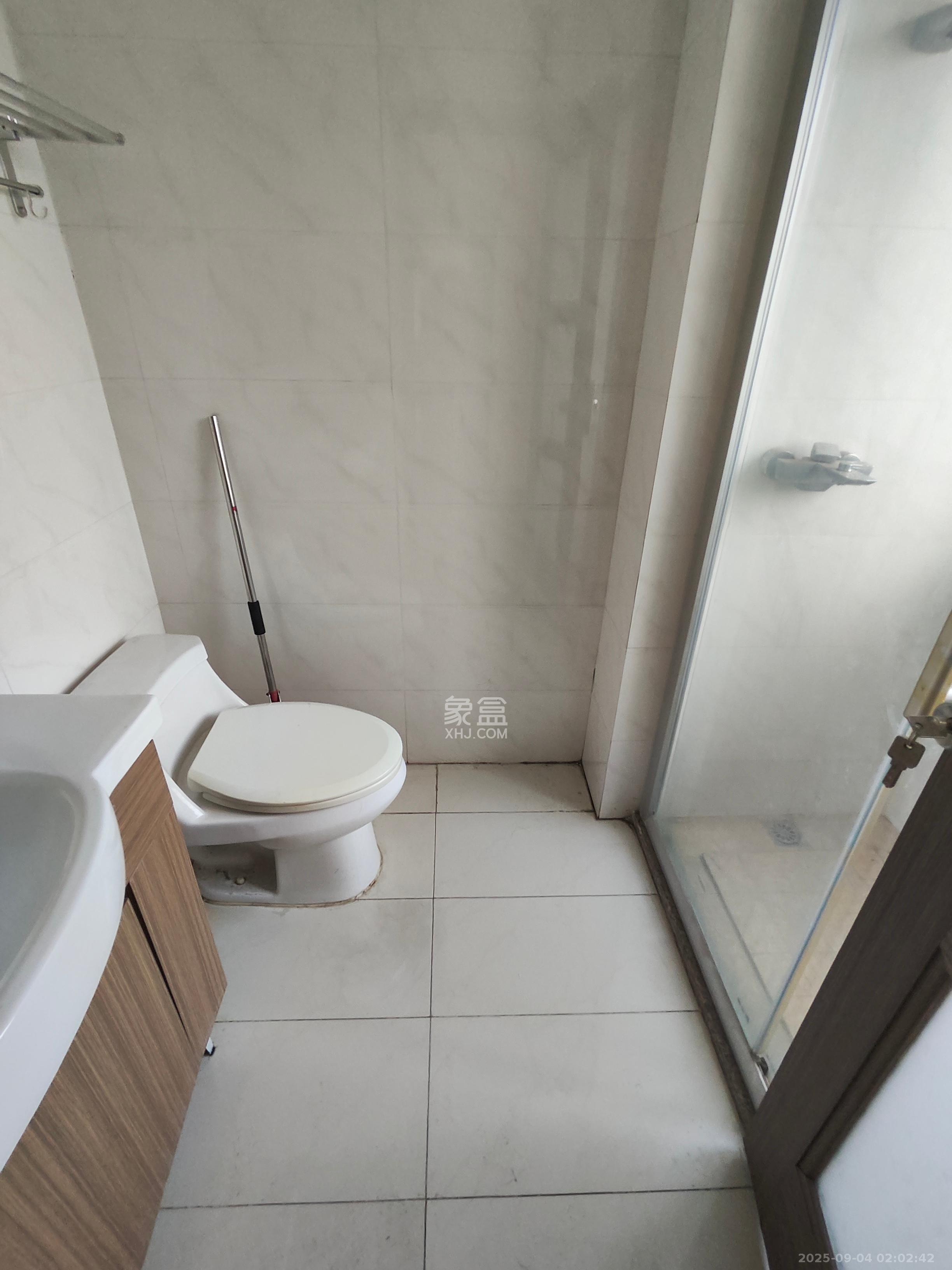 碧桂园南城首府(东宸林海) 4室2厅2卫 2500.0元/月 碧桂园南城首府(东宸林海) 4室2厅2卫 2500.0元/月室内图