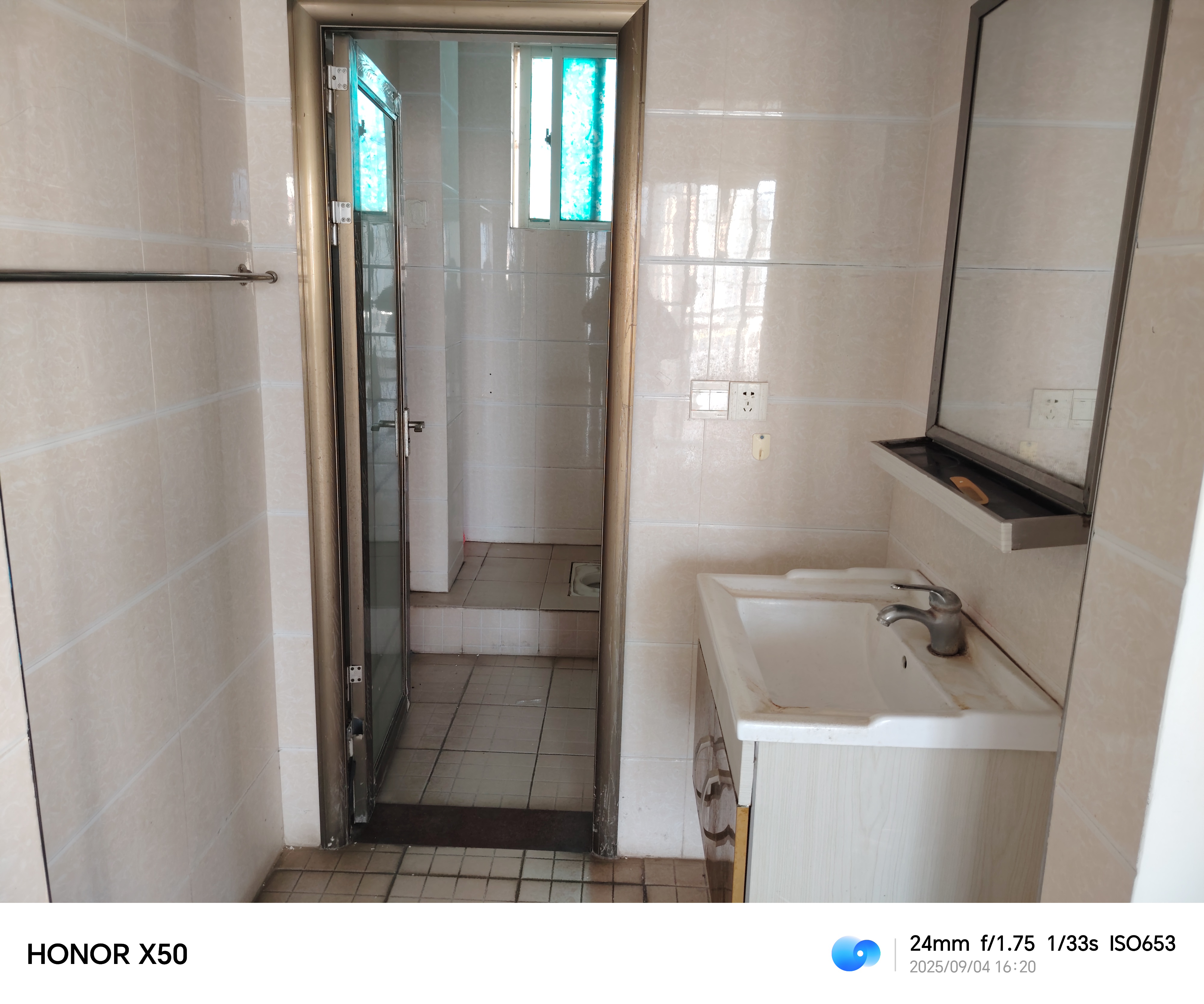 秀华旺居  1室0厅0卫    1600.0元/月室内图