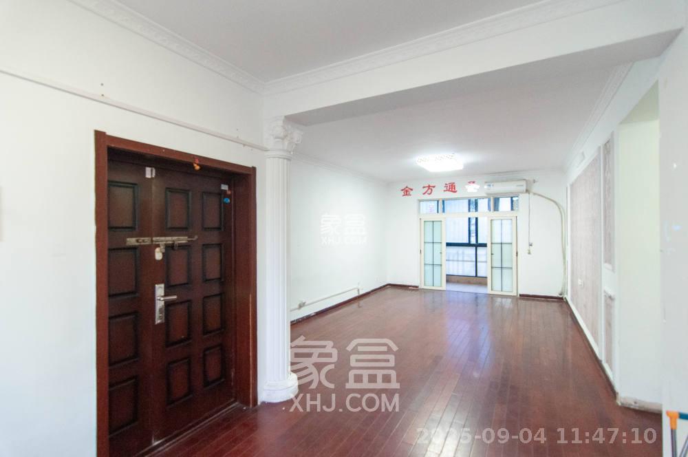 沁园春御院 3室2厅1卫 3100.0元/月 沁园春御院 3室2厅1卫 3100.0元/月室内图