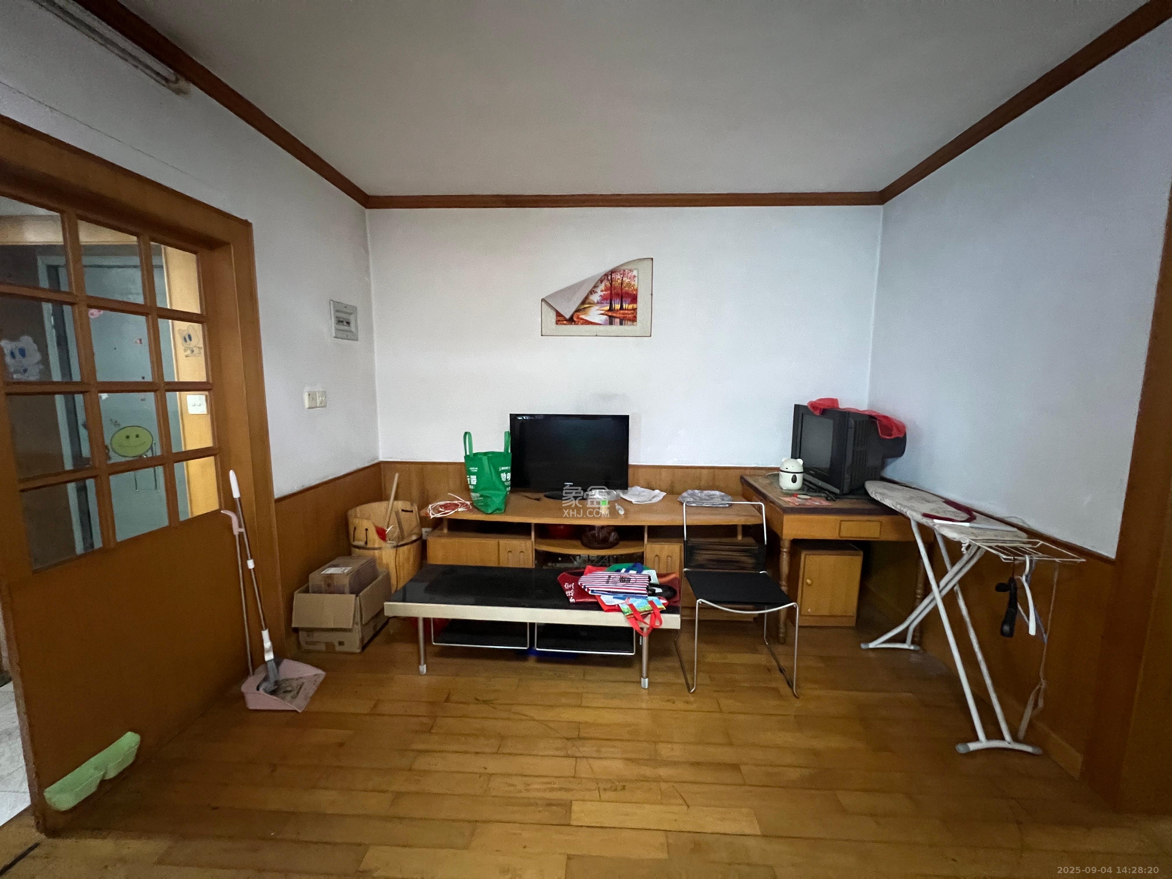 中国铝业单位宿舍  2室1厅1卫    1800.0元/月室内图