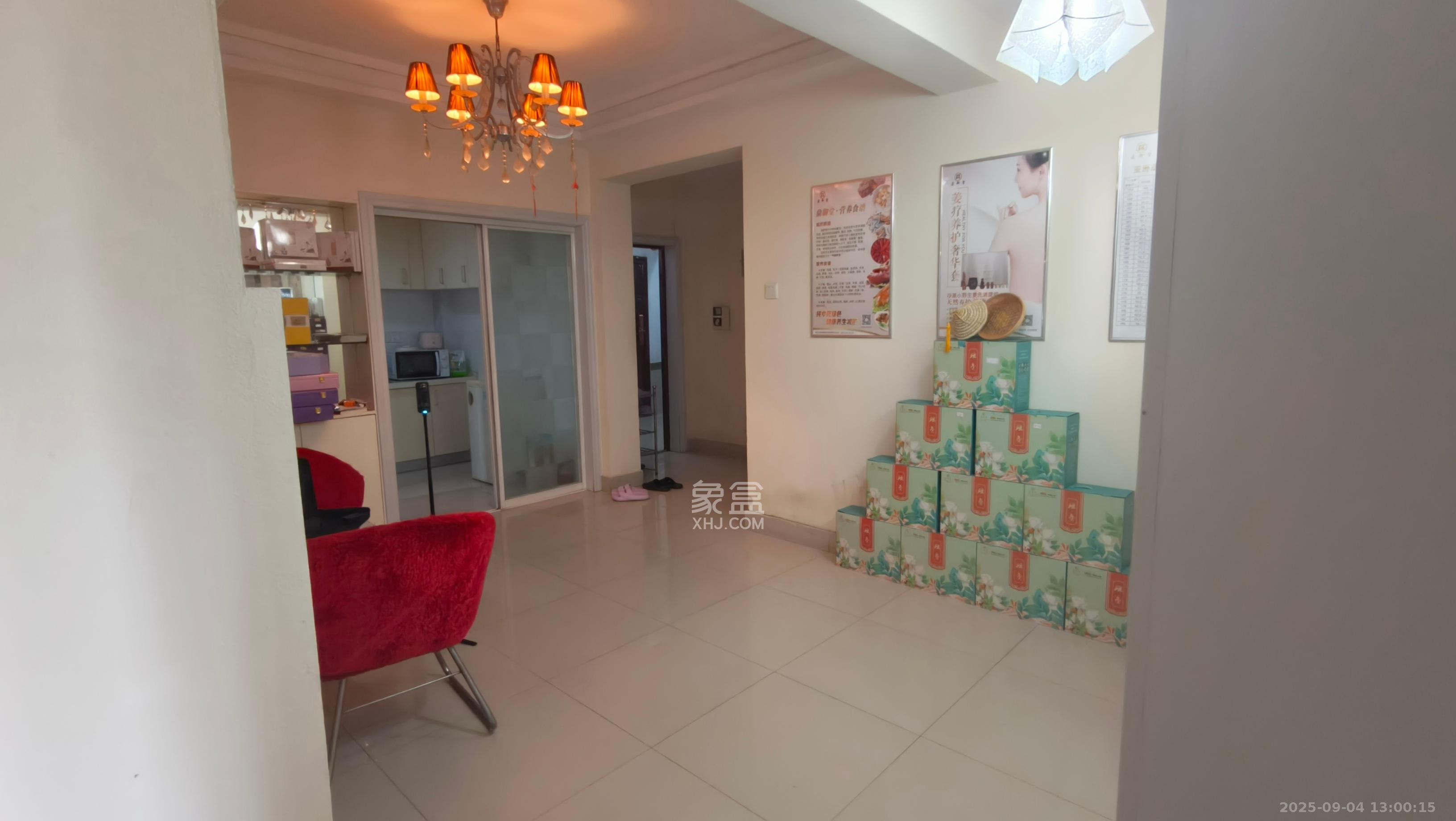 尚城  1室2厅1卫    1800.0元/月 尚城  1室2厅1卫    1800.0元/月室内图