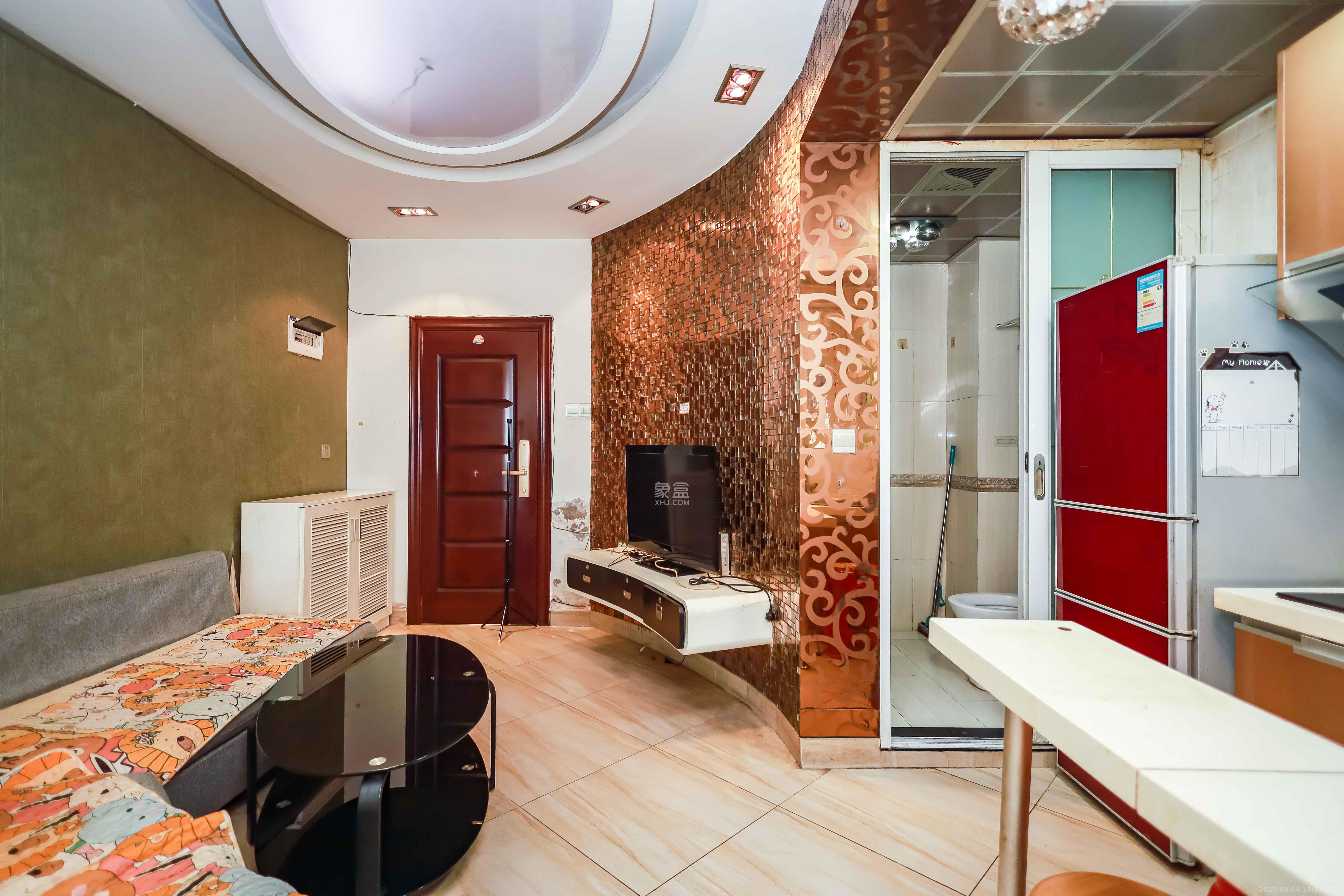 未来城科学家园  1室1厅1卫    39.0万 未来城科学家园  1室1厅1卫    39.0万客厅