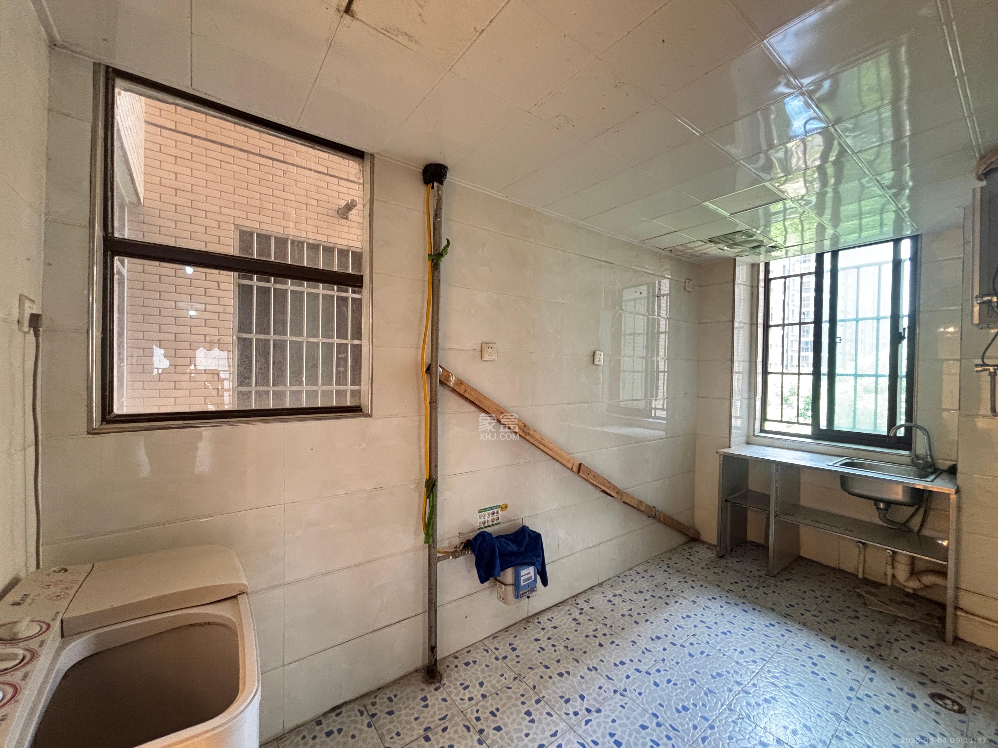 圆梦康乐城  1室2厅2卫    1800.0元/月室内图