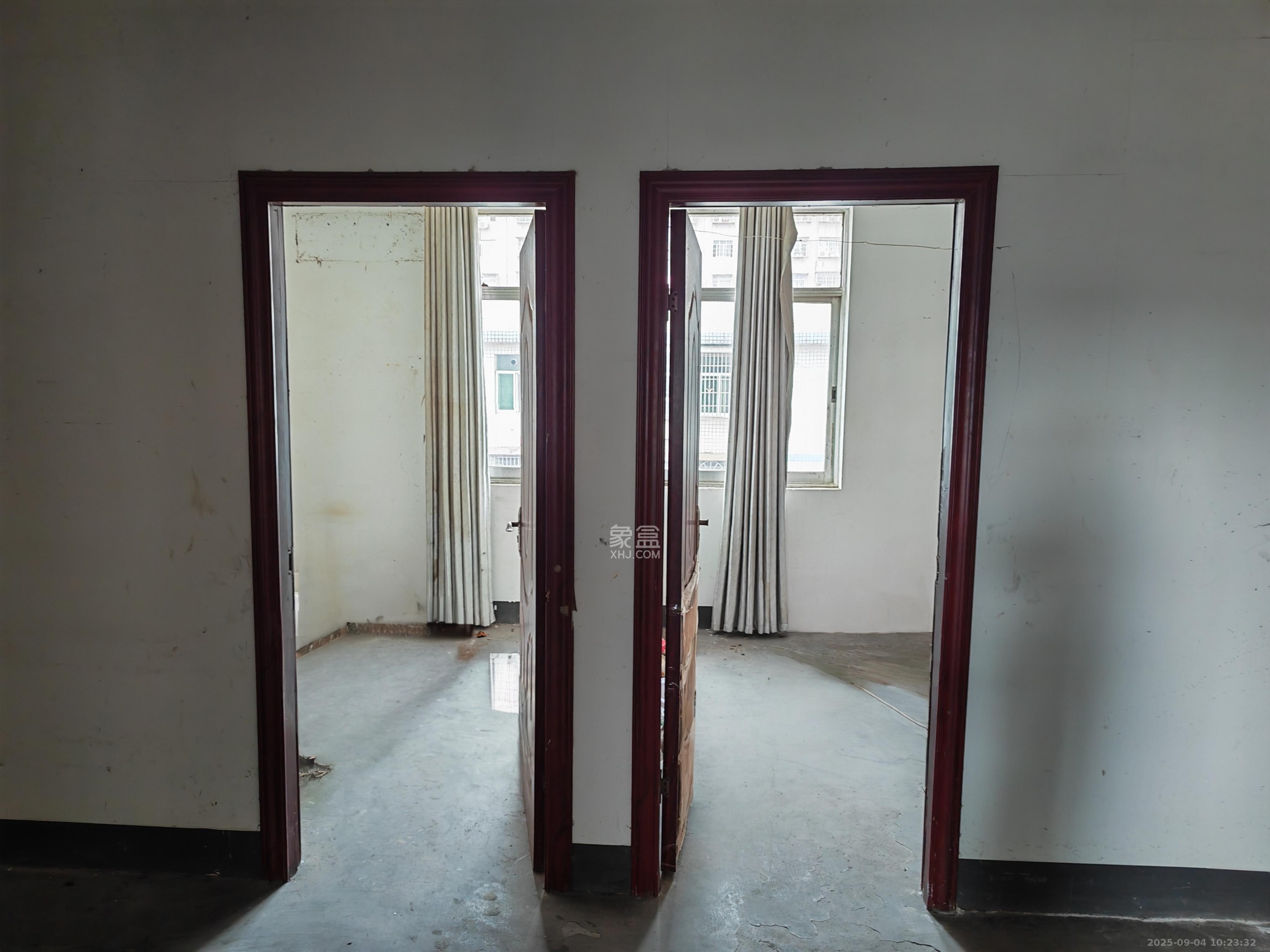 红星大市场  2室2厅1卫    1000.0元/月 红星大市场  2室2厅1卫    1000.0元/月室内图