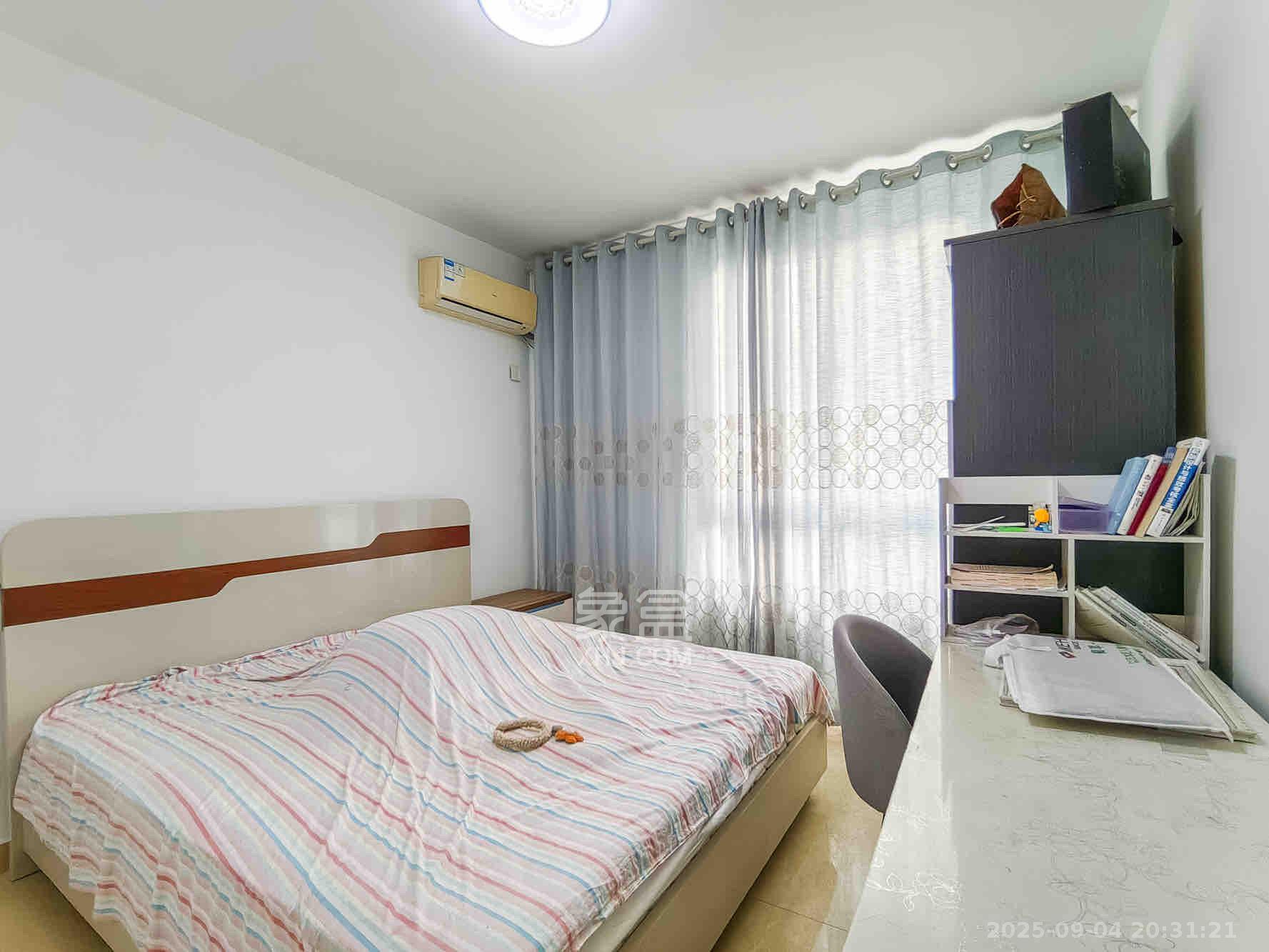 山水湾 2室1厅1卫 1400.0元/月 山水湾 2室1厅1卫 1400.0元/月室内图