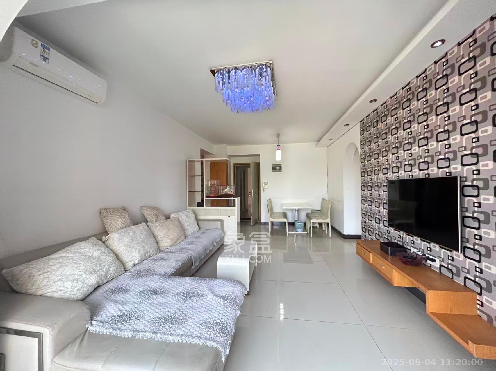 怡海星城  3室2厅2卫    1800.0元/月室内图