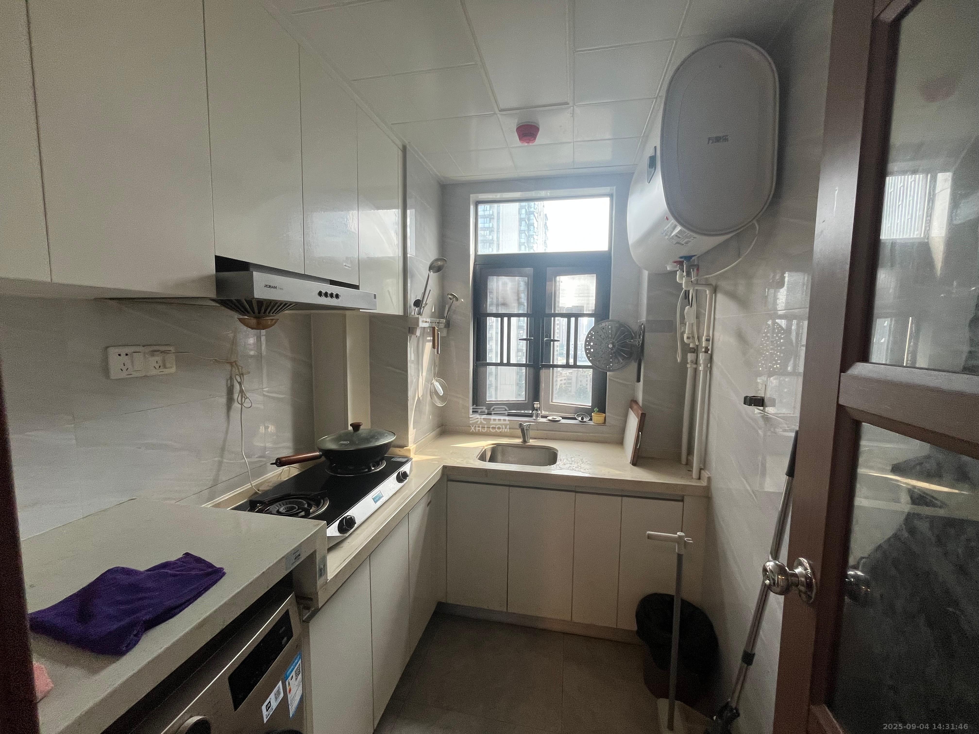 碧桂园印象 1室0厅0卫 2100.0元/月 碧桂园印象 1室0厅0卫 2100.0元/月室内图