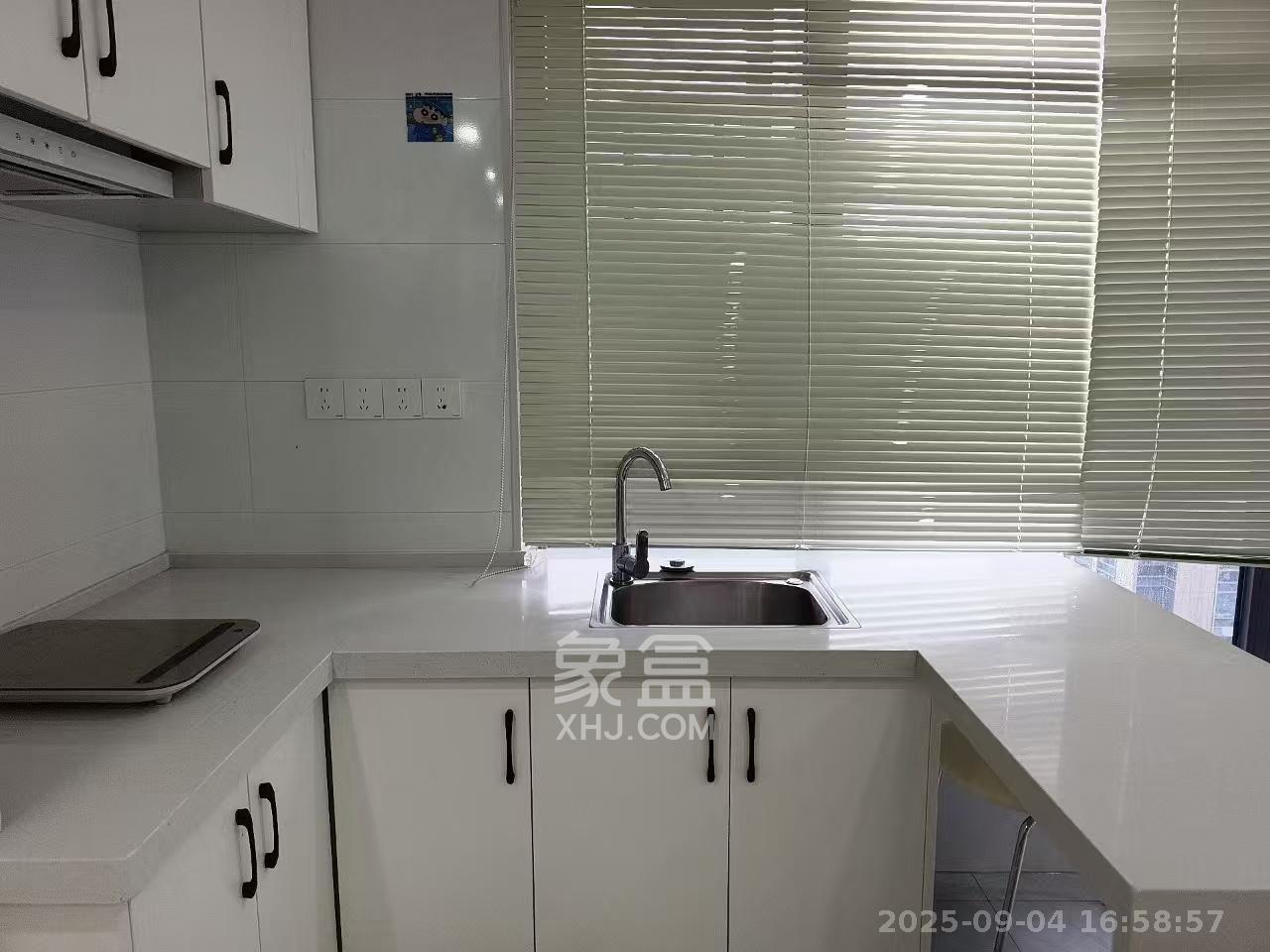 卓越中寰  2室2厅1卫    2600.0元/月室内图