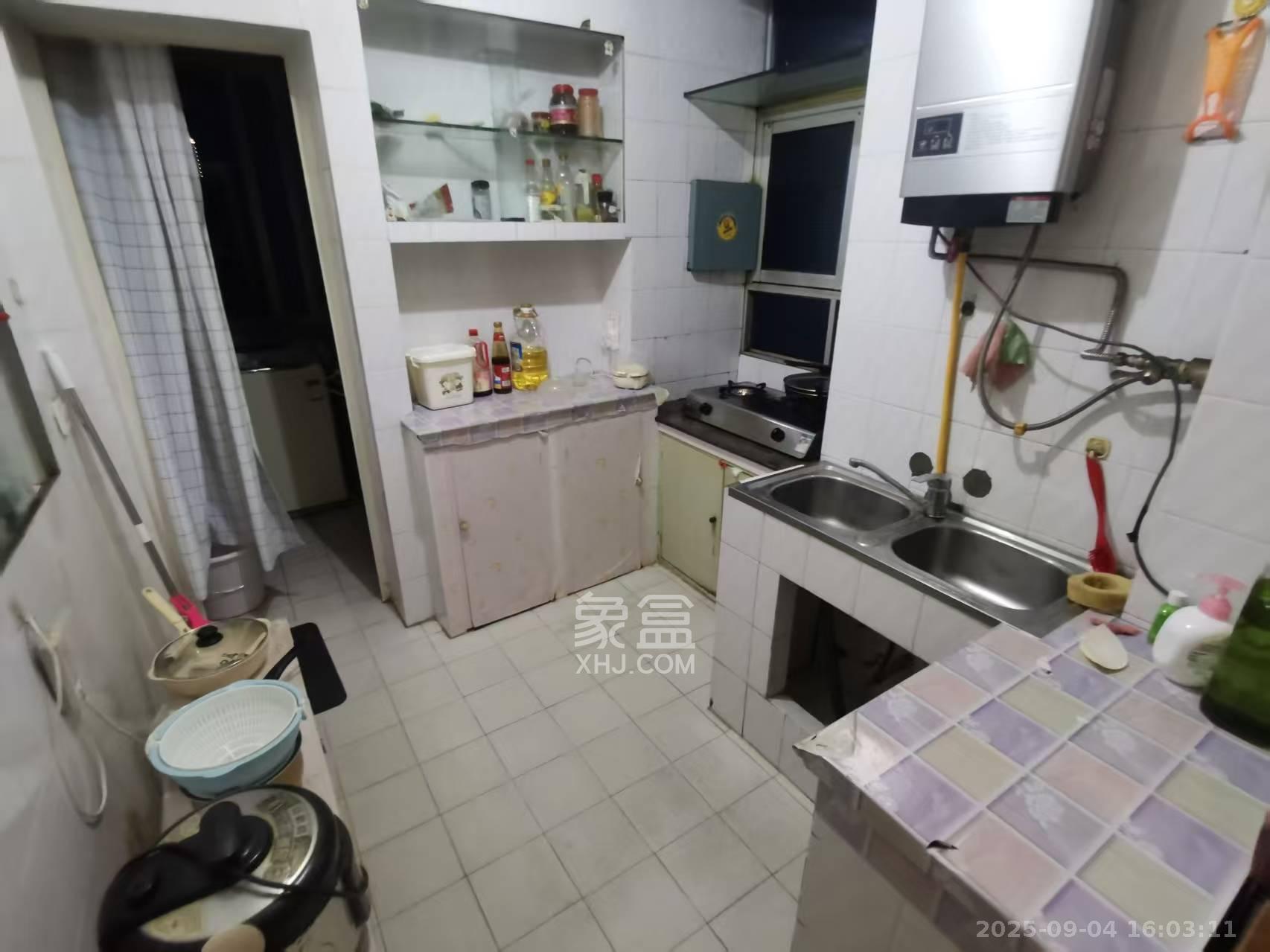 向韶村  2室2厅1卫    1700.0元/月 向韶村  2室2厅1卫    1700.0元/月室内图