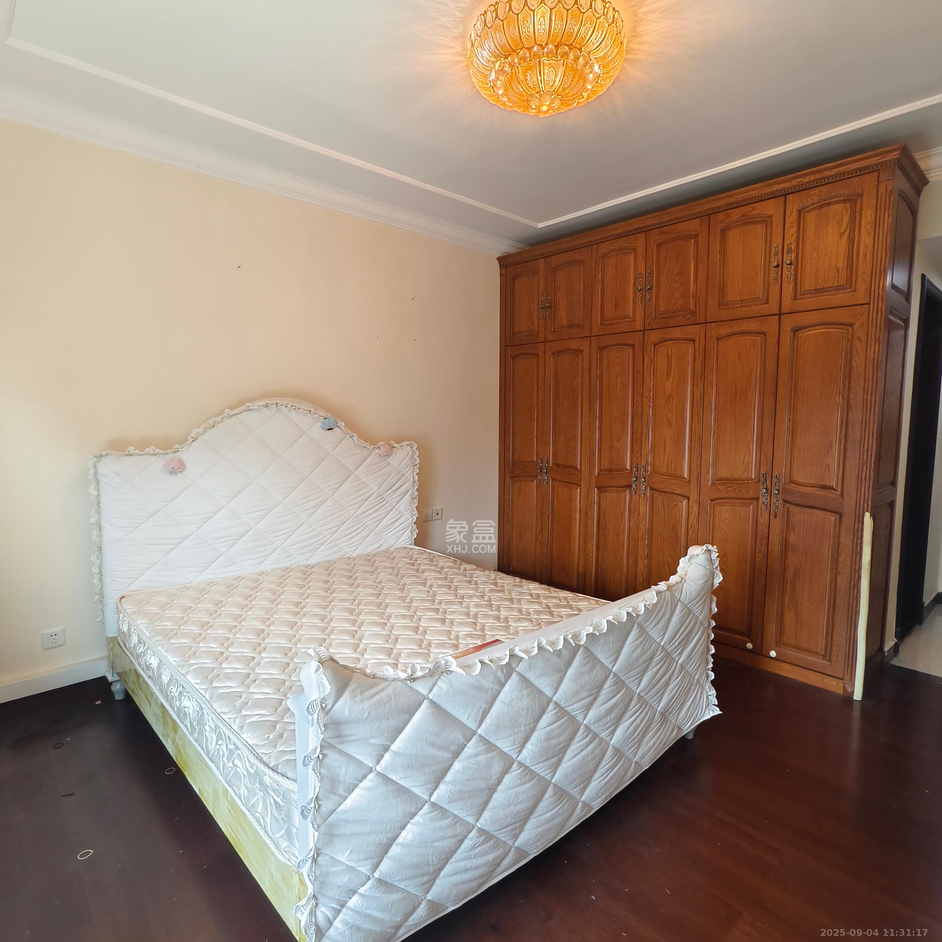 恒大雅苑  3室2厅2卫    2700.0元/月 恒大雅苑  3室2厅2卫    2700.0元/月