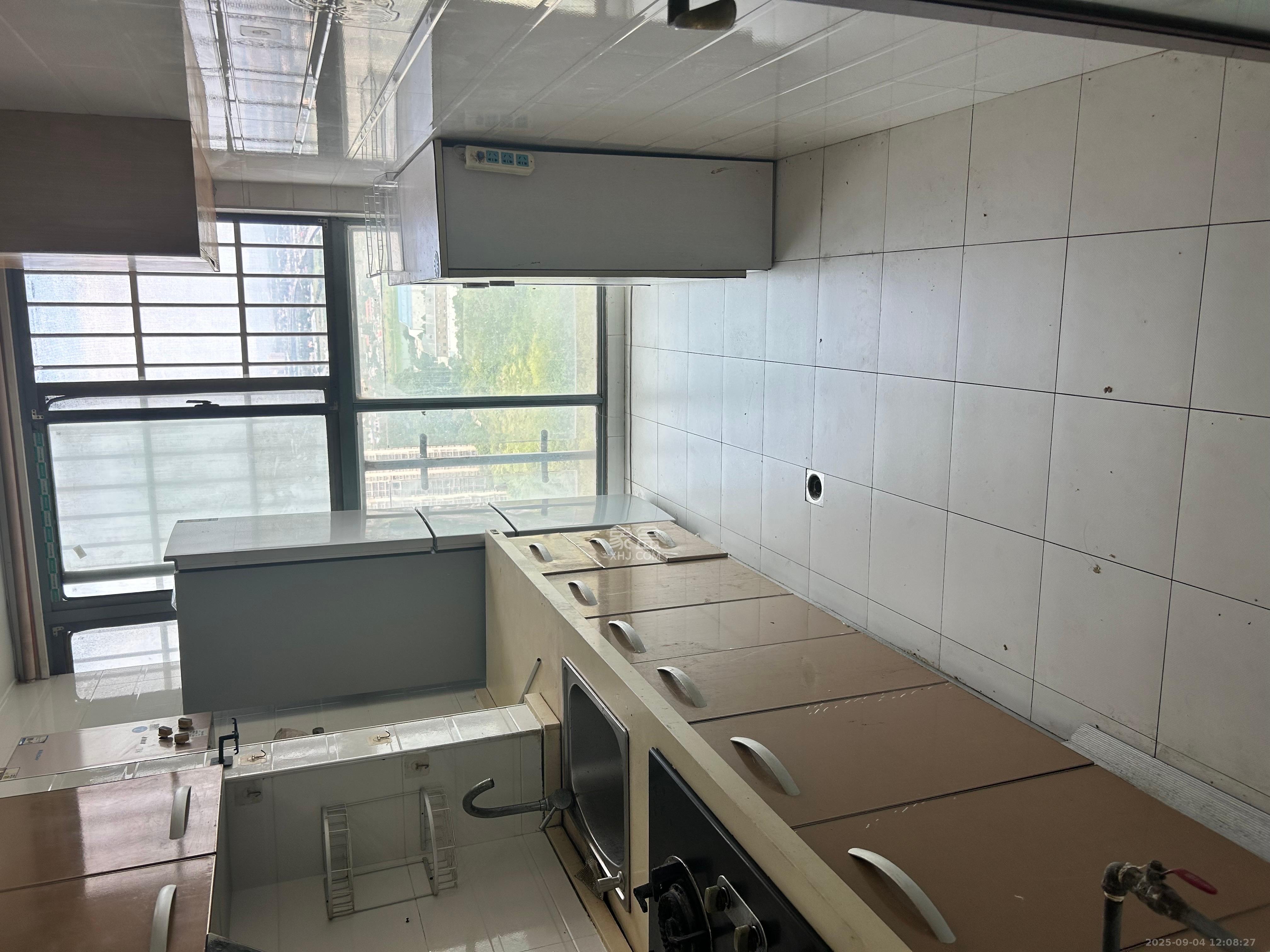 雄新水印廊桥(雄新华府) 2室2厅1卫 1600.0元/月 雄新水印廊桥(雄新华府) 2室2厅1卫 1600.0元/月室内图