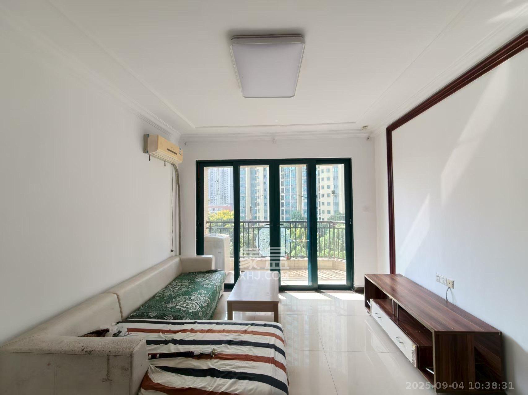 恒大绿洲 2室2厅1卫 2300.0元/月 恒大绿洲 2室2厅1卫 2300.0元/月室内图