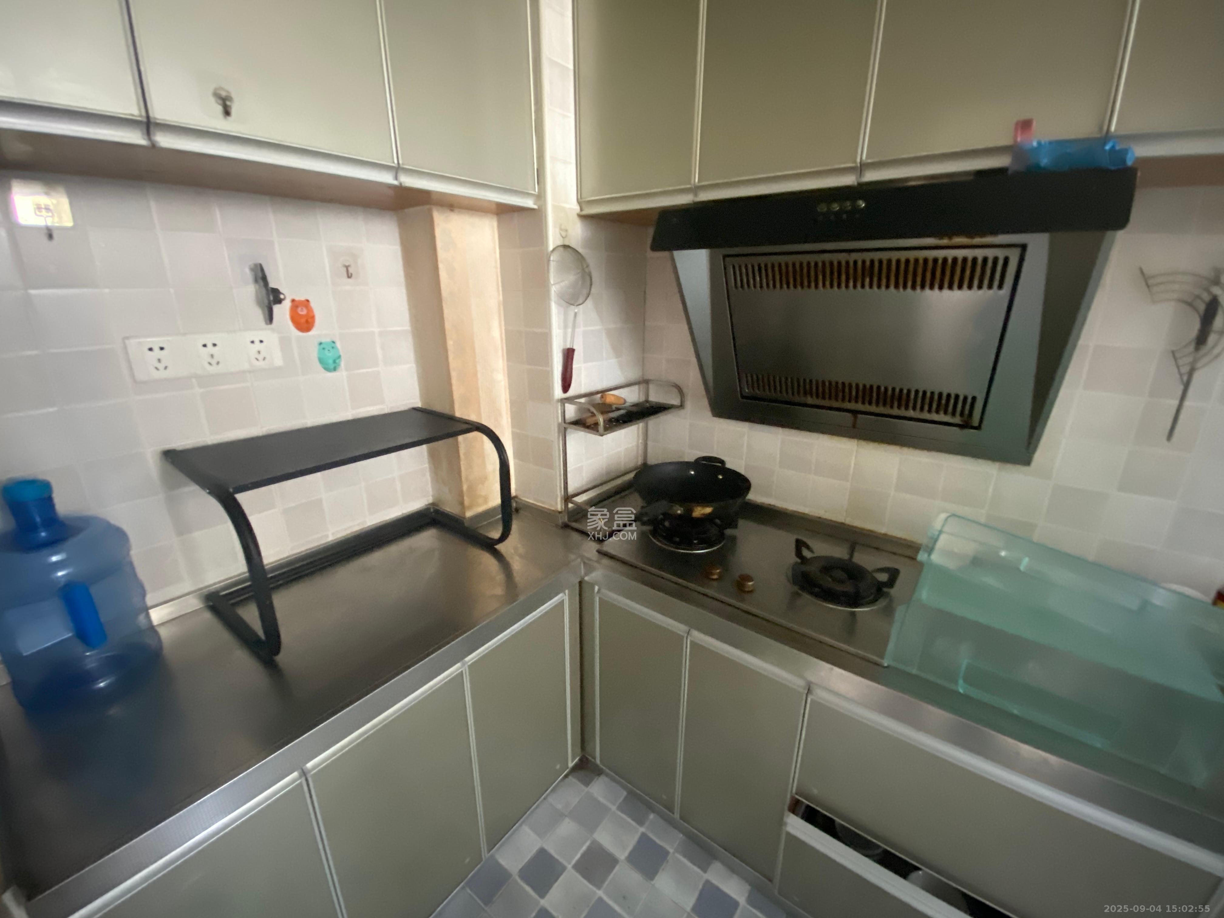 阳光锦城  2室1厅1卫    2000.0元/月室内图