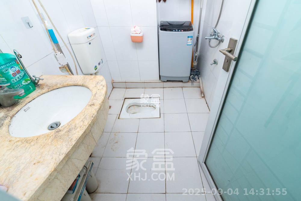 长大卧琥  1室1厅1卫   1600.00元/月室内图