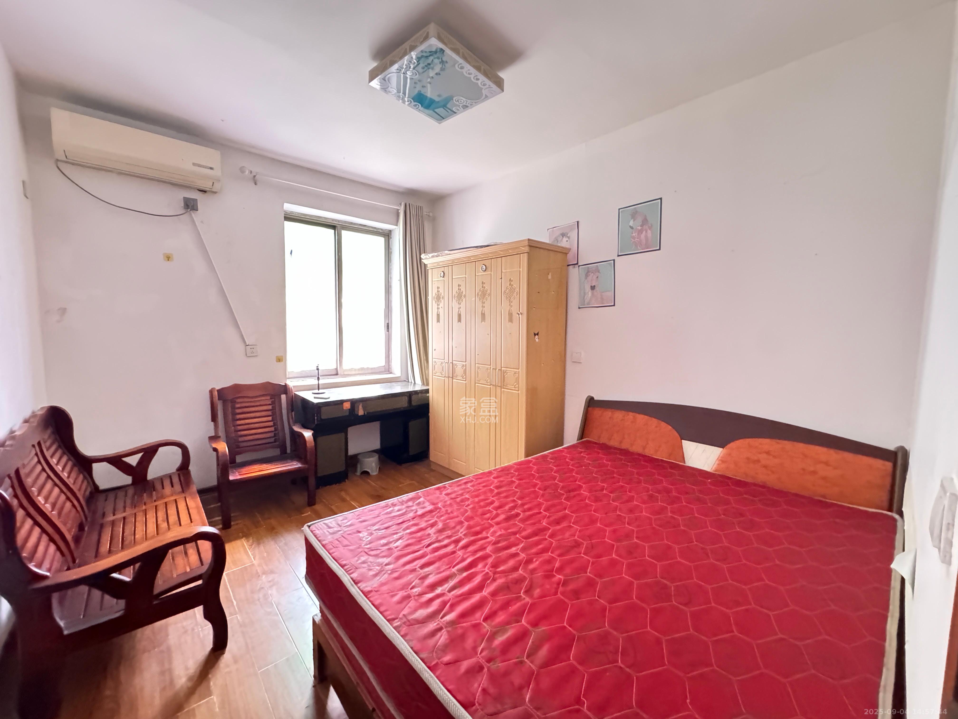 天心物业  2室1厅1卫    1400.0元/月室内图