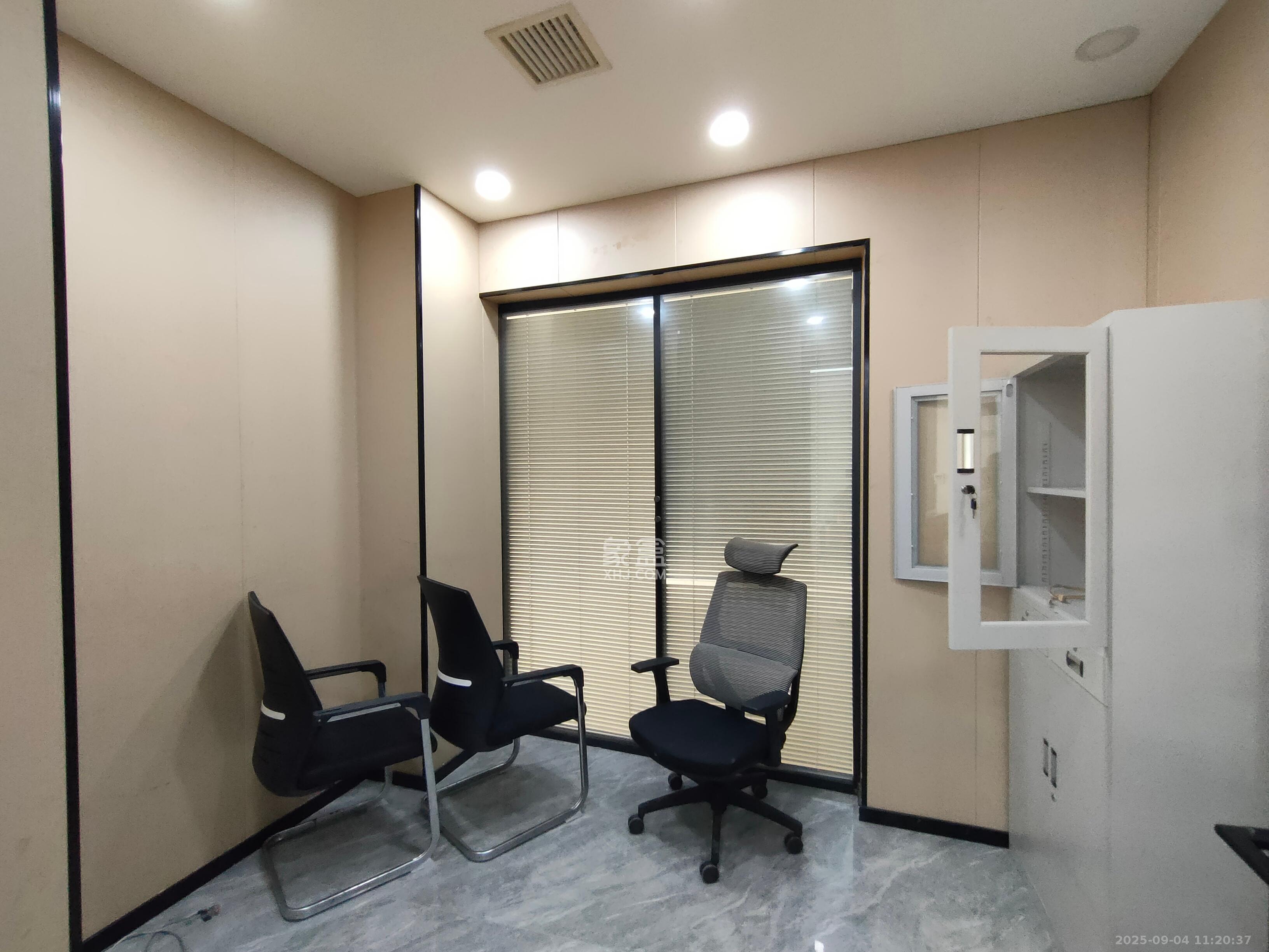 年华世嘉酒店（原：延年世嘉酒店）  5室1厅2卫   13000.00元/月室内图