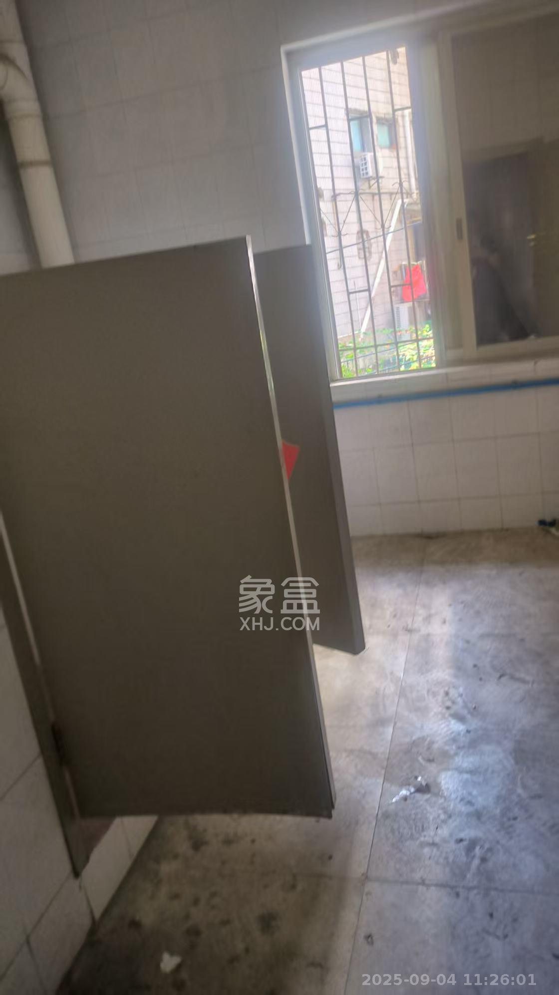 华盛花园   946.37㎡      27000.0元/月室内图