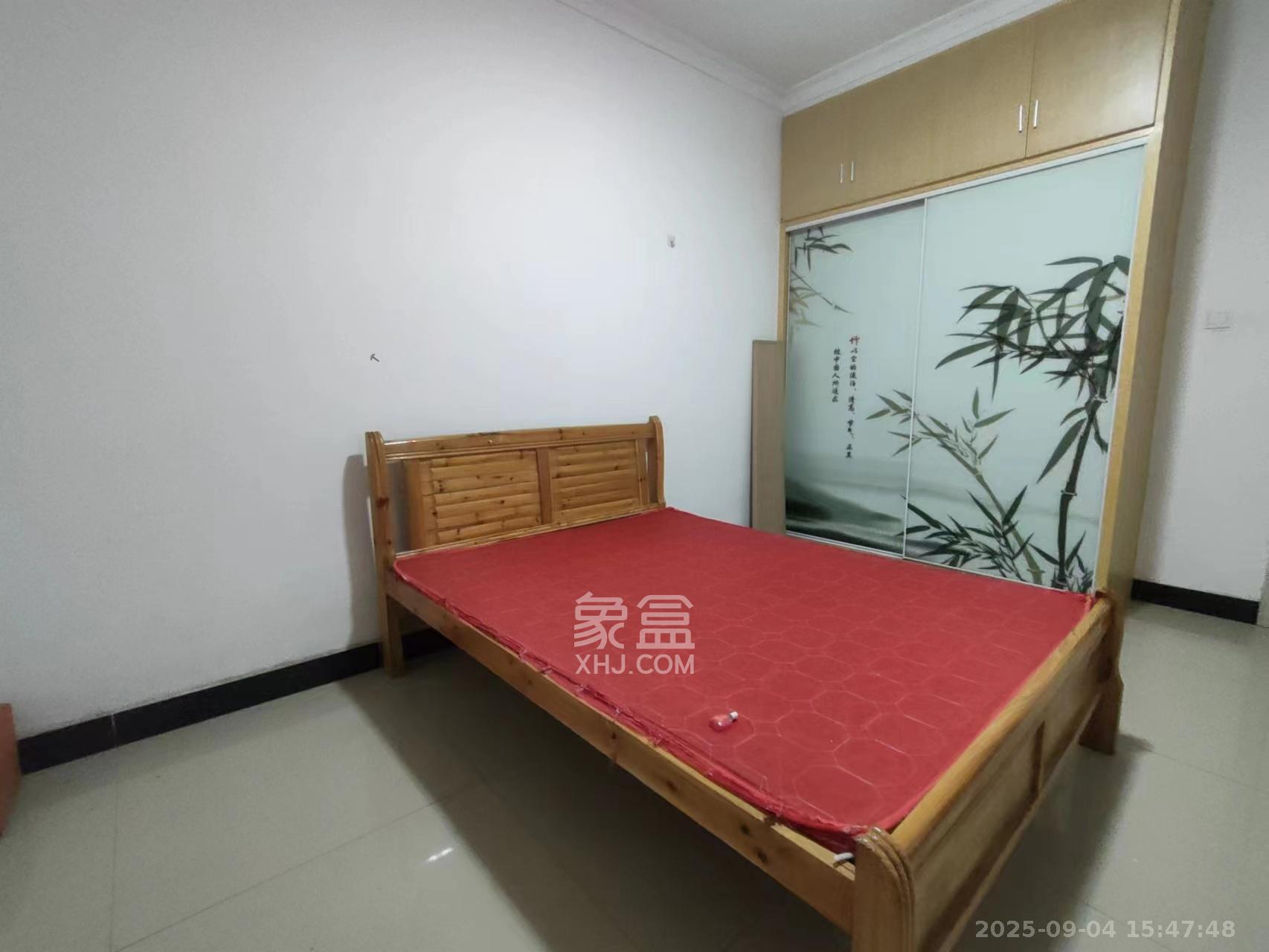 湘绣城  3室2厅1卫    1500.0元/月室内图