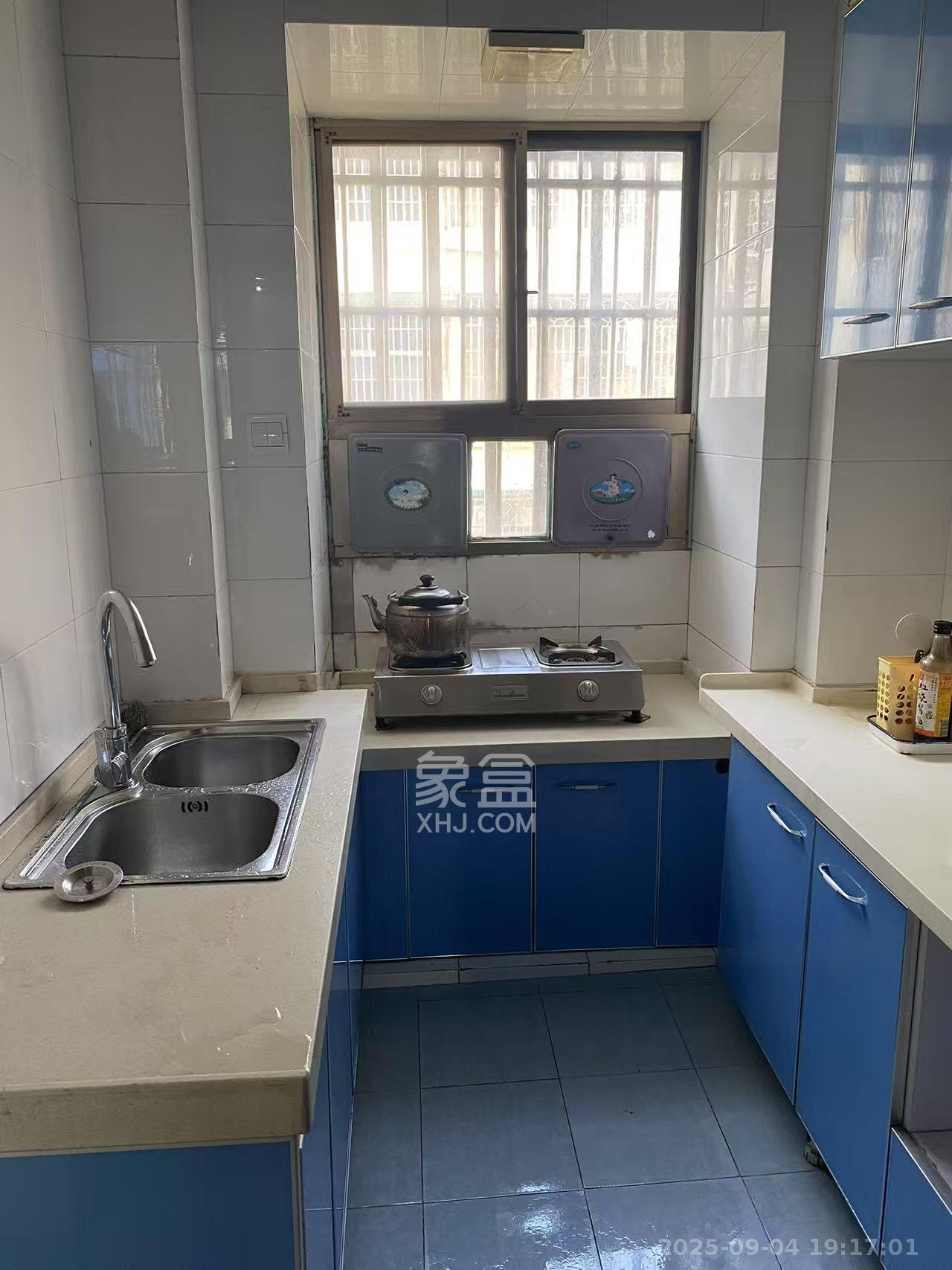 天心物业 3室1厅1卫 2000.0元/月 天心物业 3室1厅1卫 2000.0元/月室内图