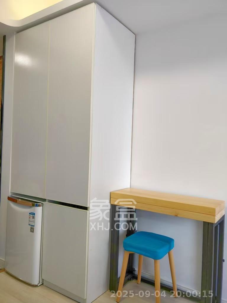 万科金域缇香 1室1厅1卫 1380.0元/月 万科金域缇香 1室1厅1卫 1380.0元/月室内图