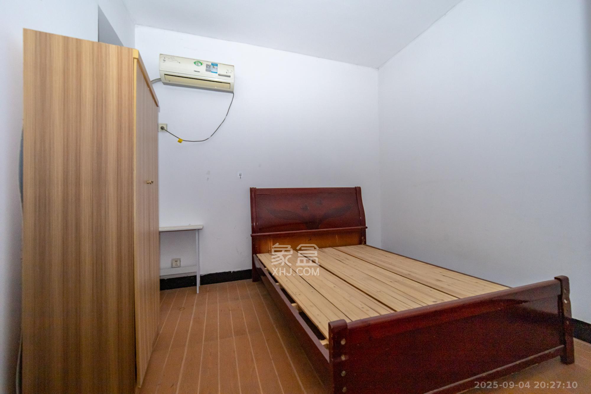 爱琴海岸 2室2厅1卫 36.8万 爱琴海岸 2室2厅1卫 36.8万卧室