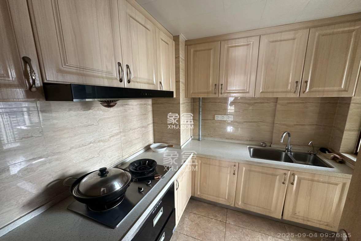 万润滨江天著  4室2厅2卫    2600.0元/月 万润滨江天著  4室2厅2卫    2600.0元/月室内图