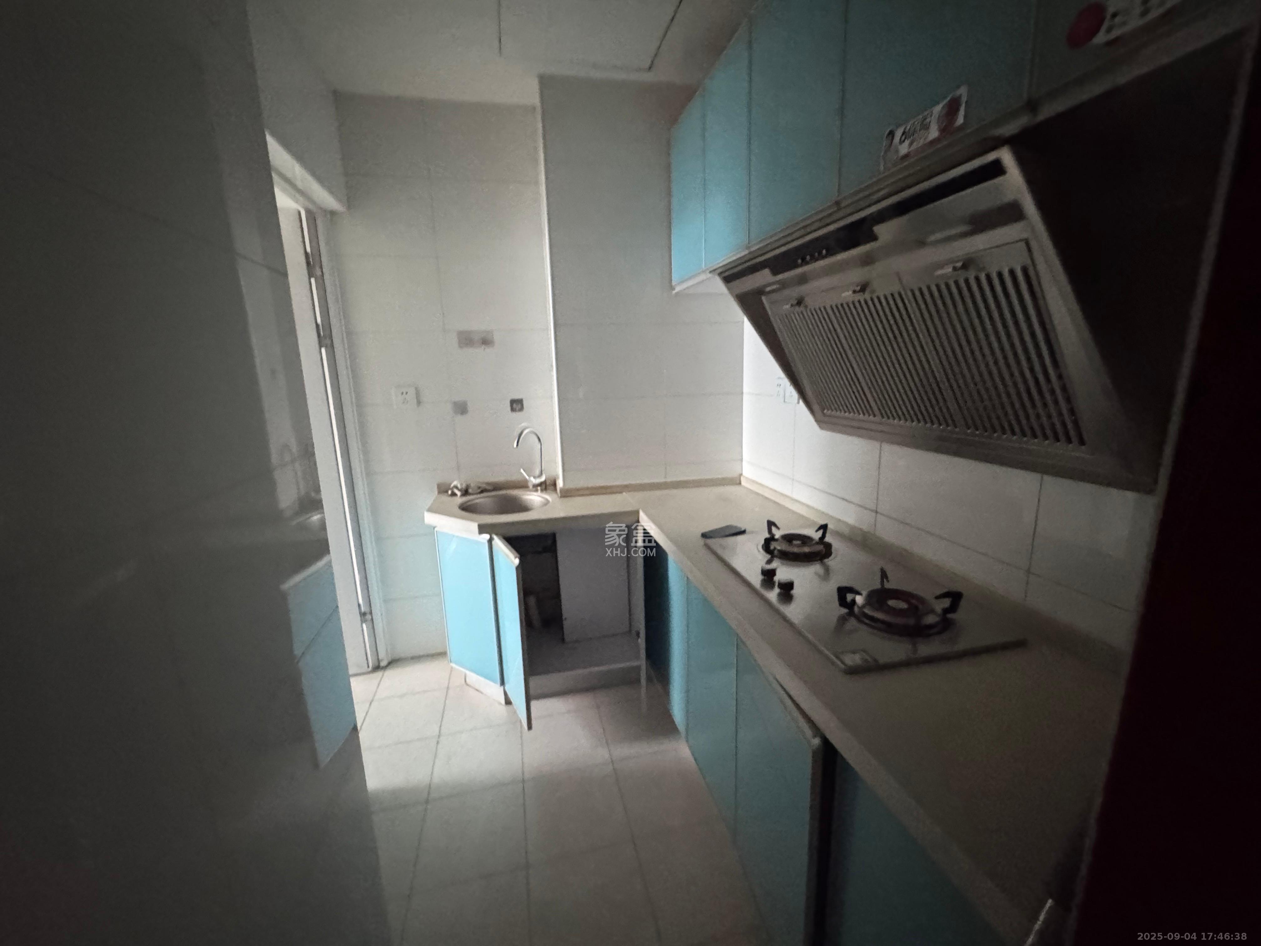 红星国际星城  1室1厅1卫    1400.0元/月 红星国际星城  1室1厅1卫    1400.0元/月